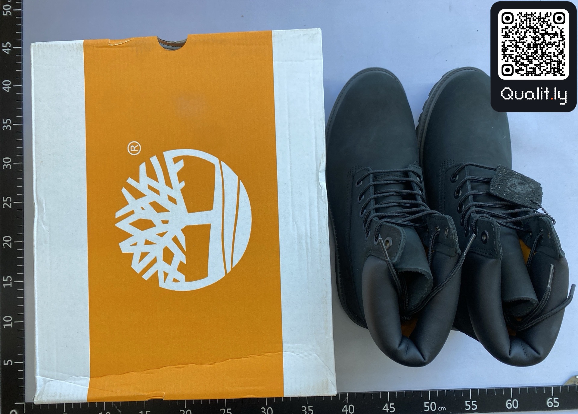 Sneakers QC photo 1 of 65