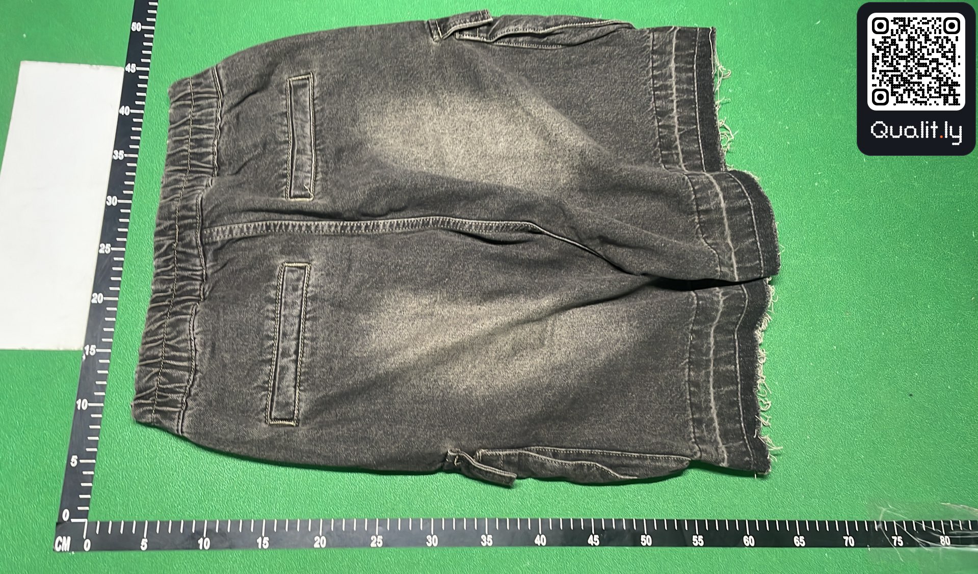 Jeans — QC-Foto 3 von 9