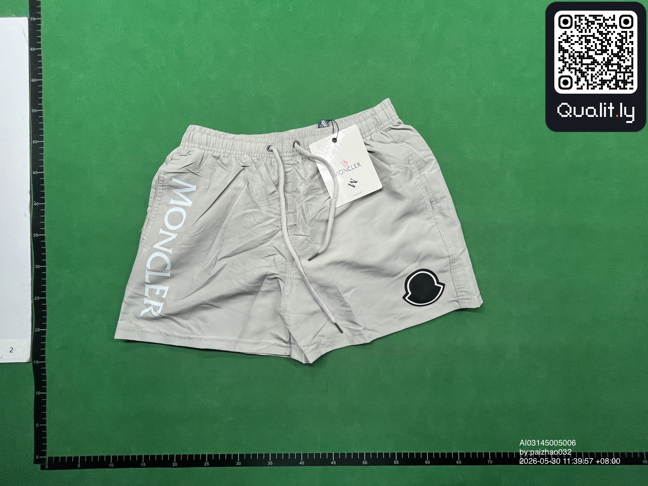 Shorts QC photo 1 of 54