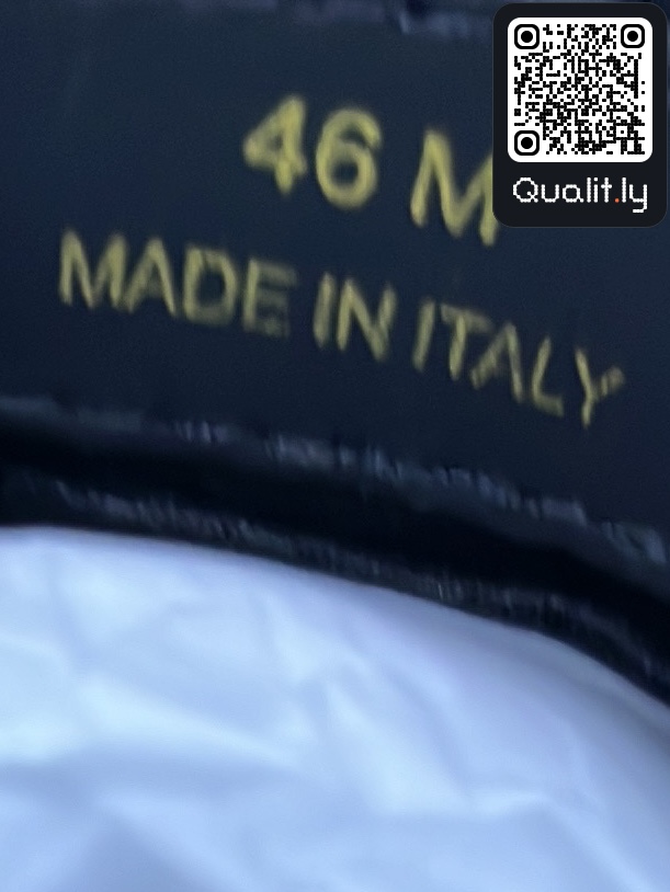 Sneakers QC photo 3 of 6