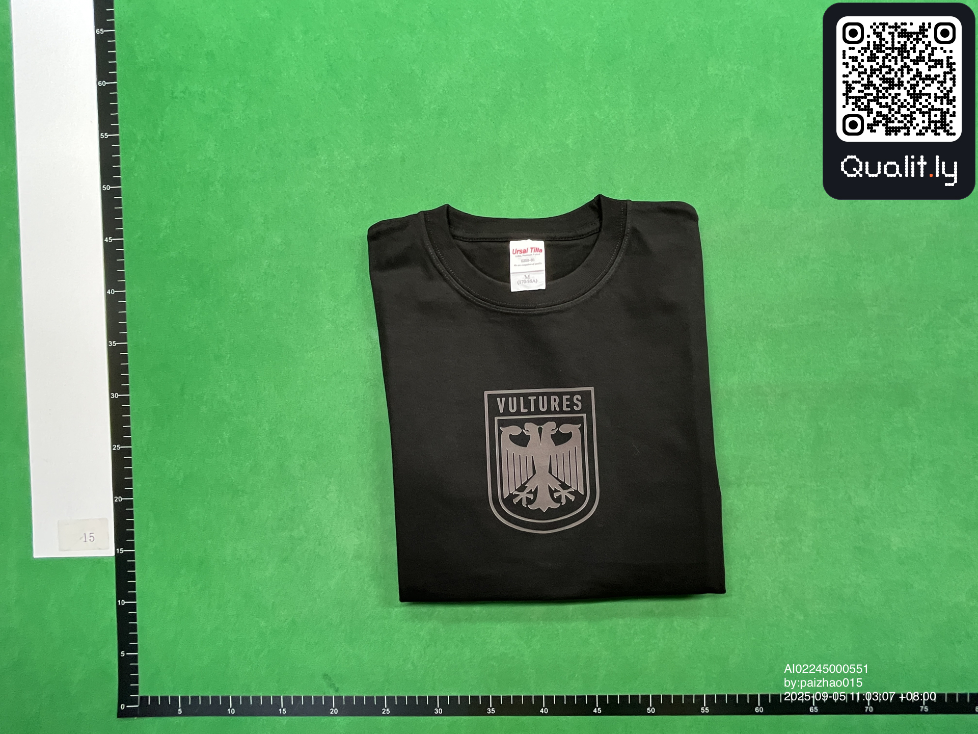 T-Shirt — QC-Foto 1 von 4