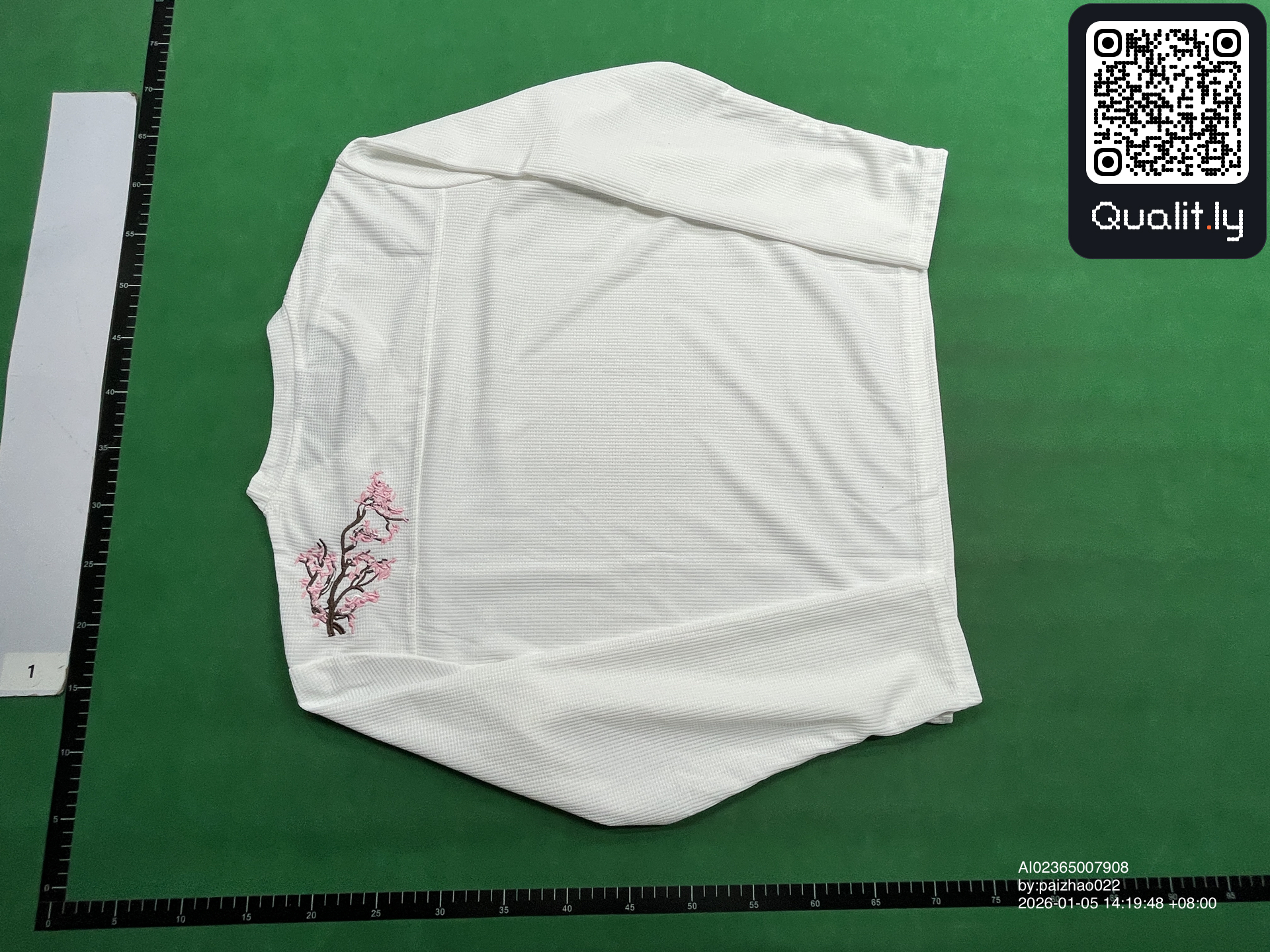 T-shirt — QC-foto 2 av 8