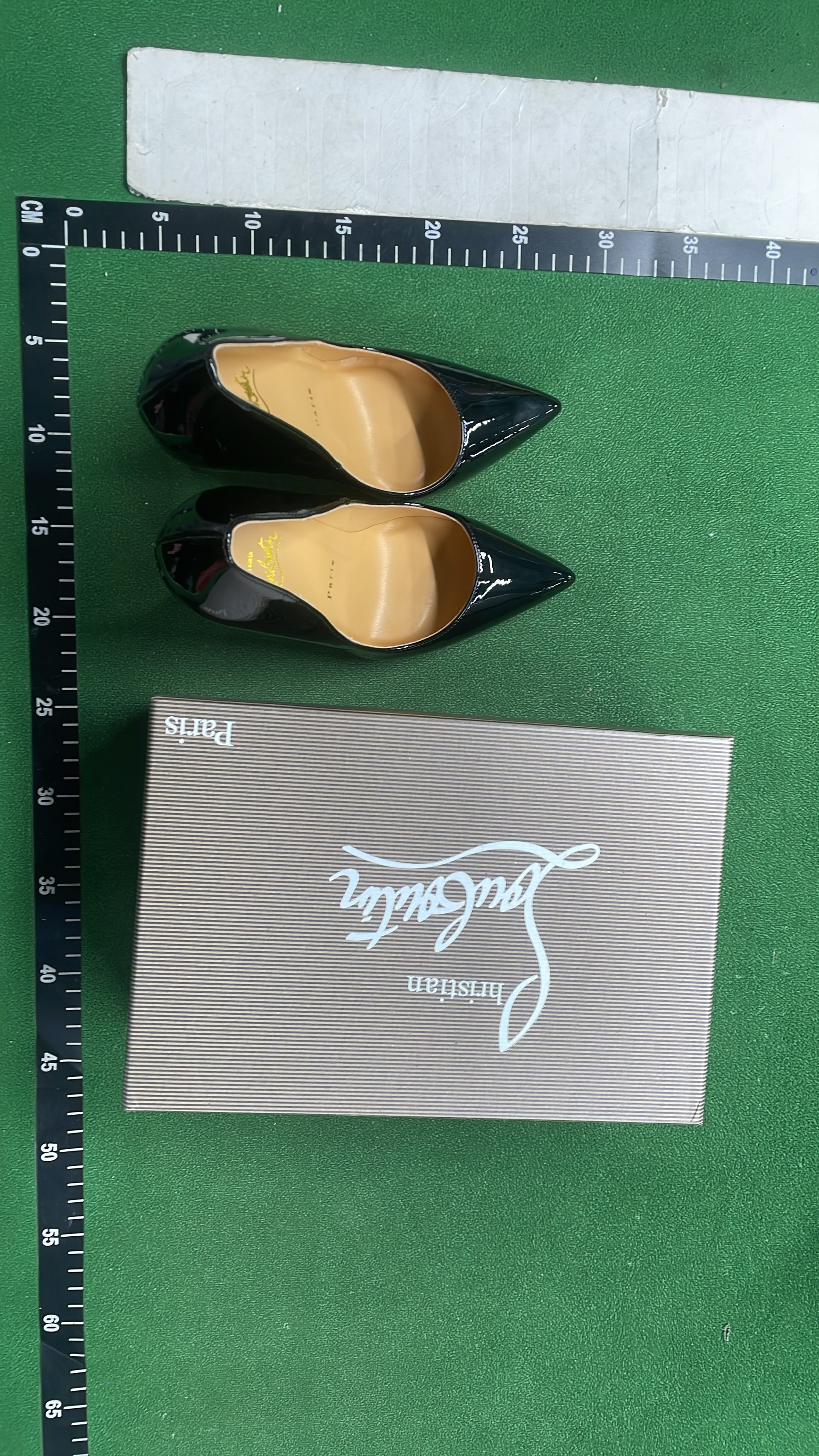Sneakers — QC-foto 1 av 20