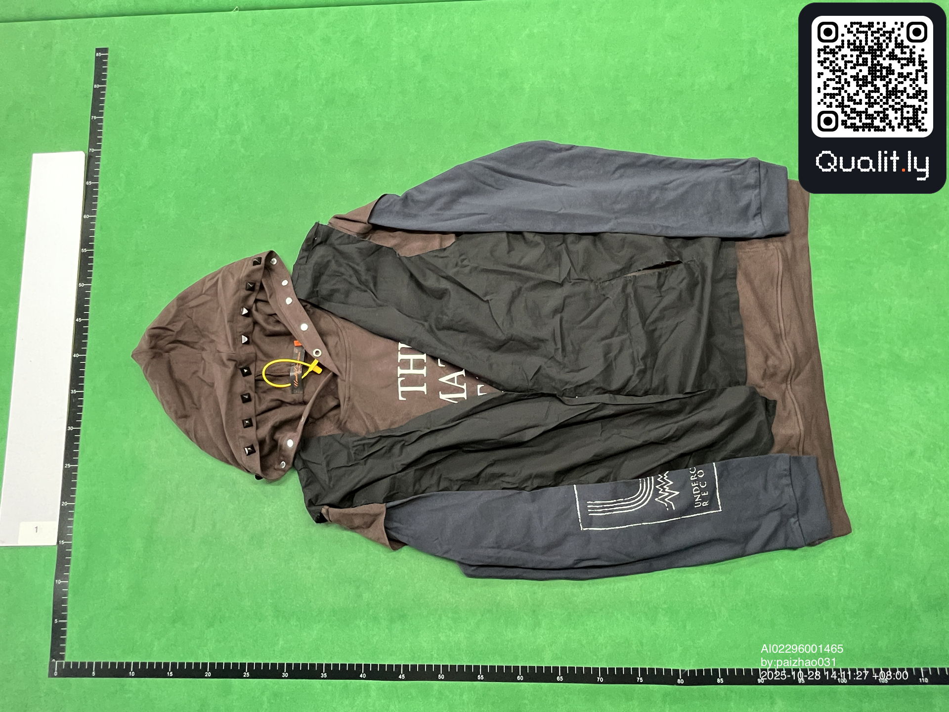 Hoodie — QC-foto 3 av 4