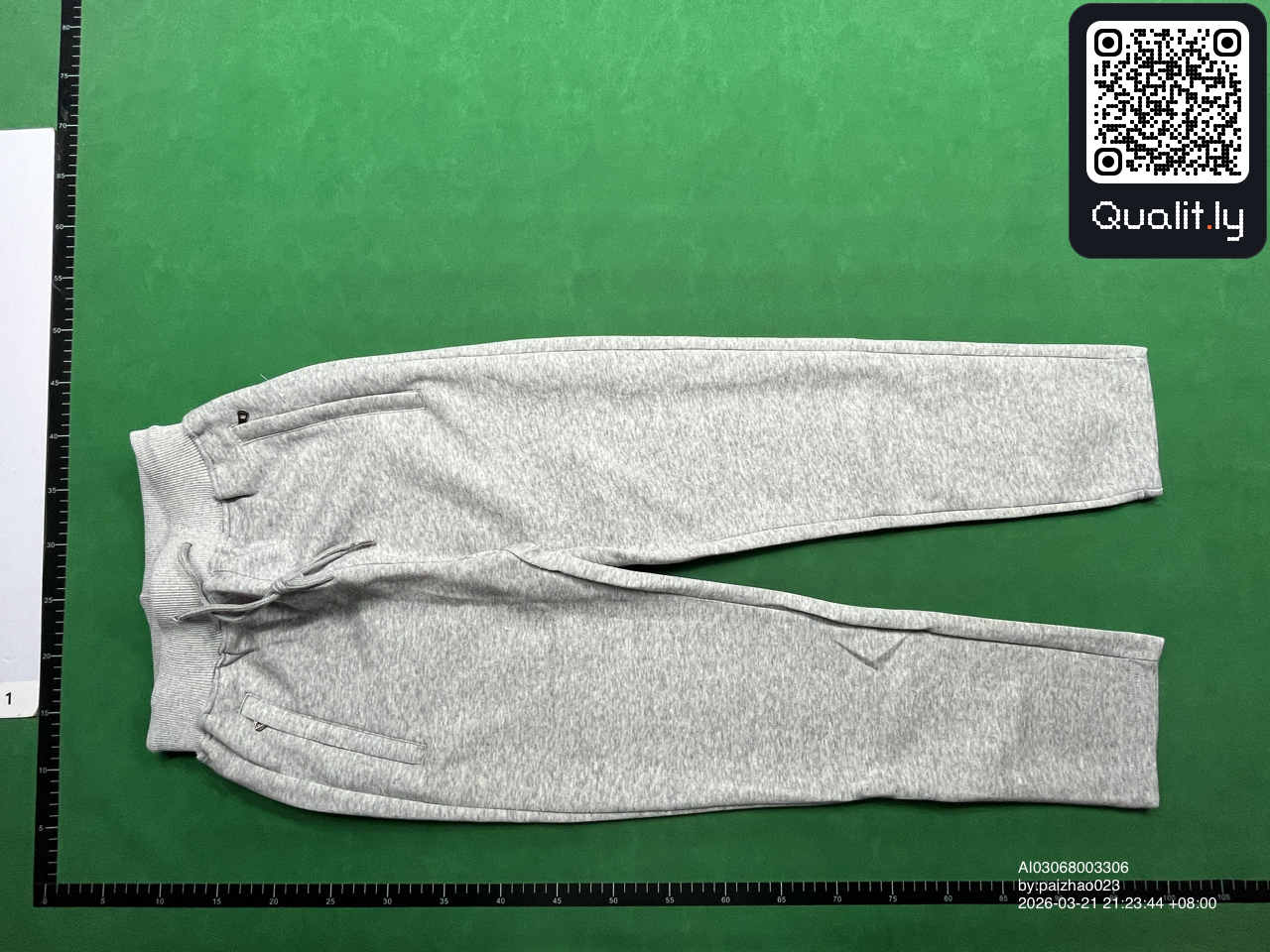 Pantaloni — fotografie QC 3 din 12