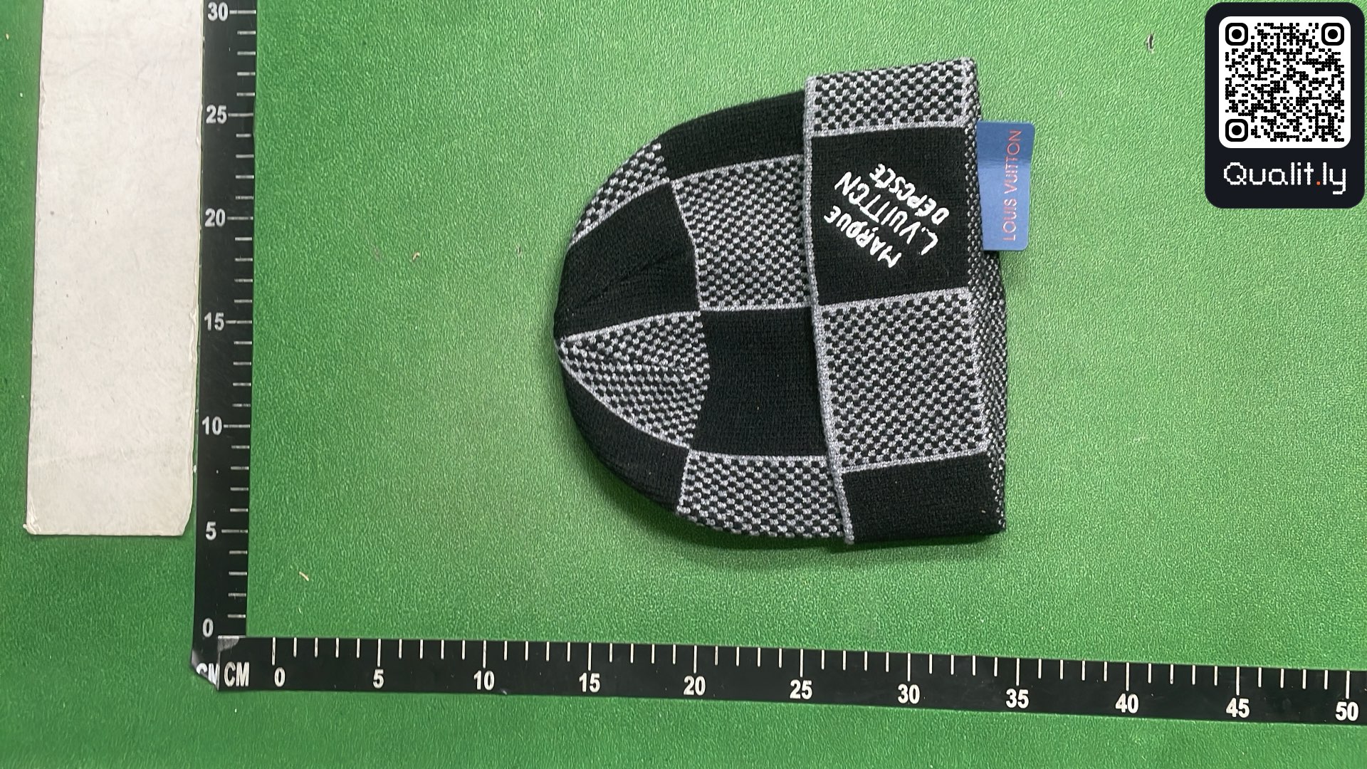 Cap QC photo 1 of 3