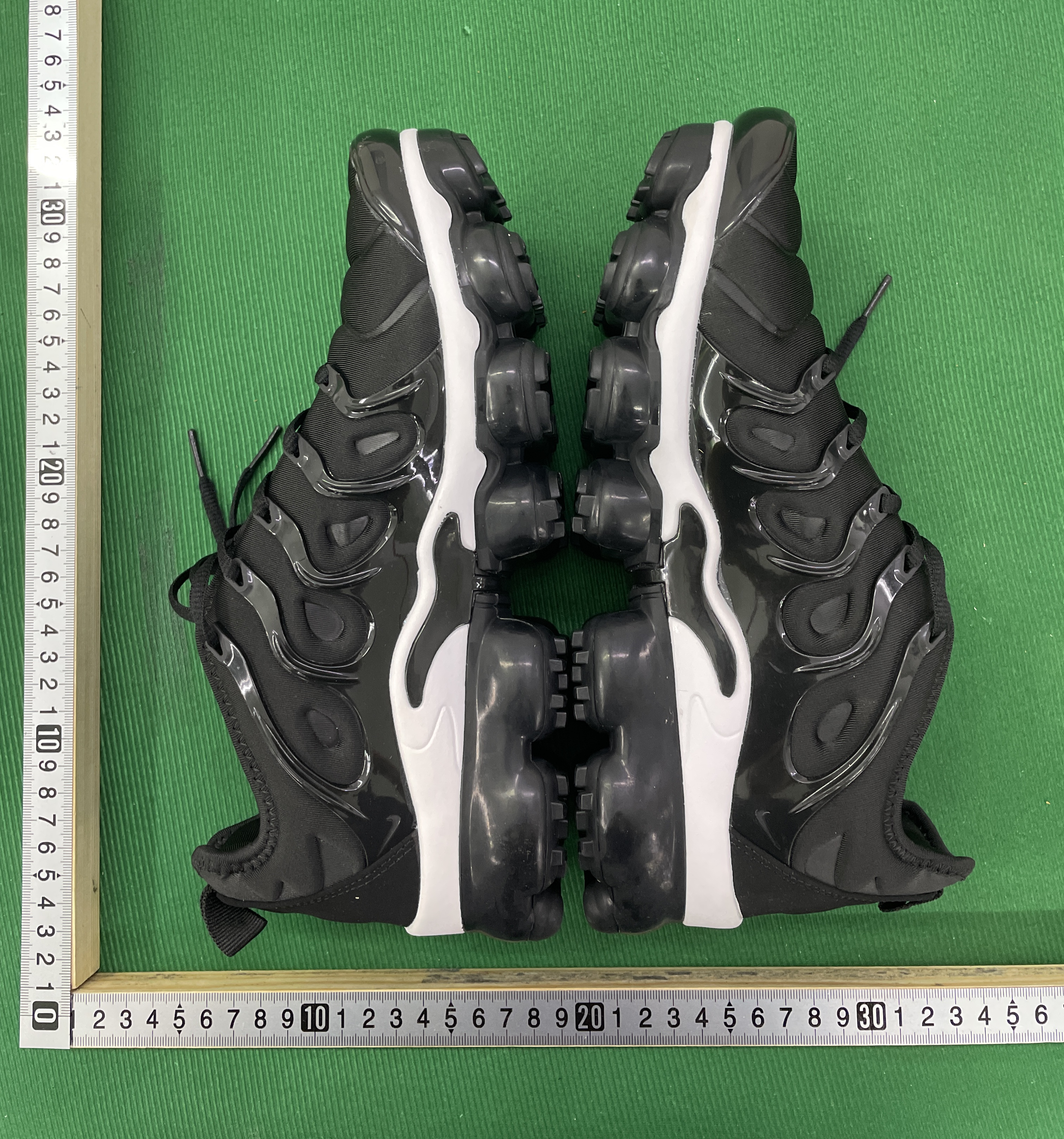 Sneaker — QC-Foto 1 von 38
