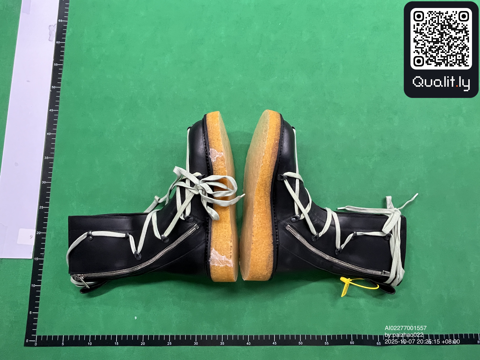 Bottes — photo QC 3 sur 6