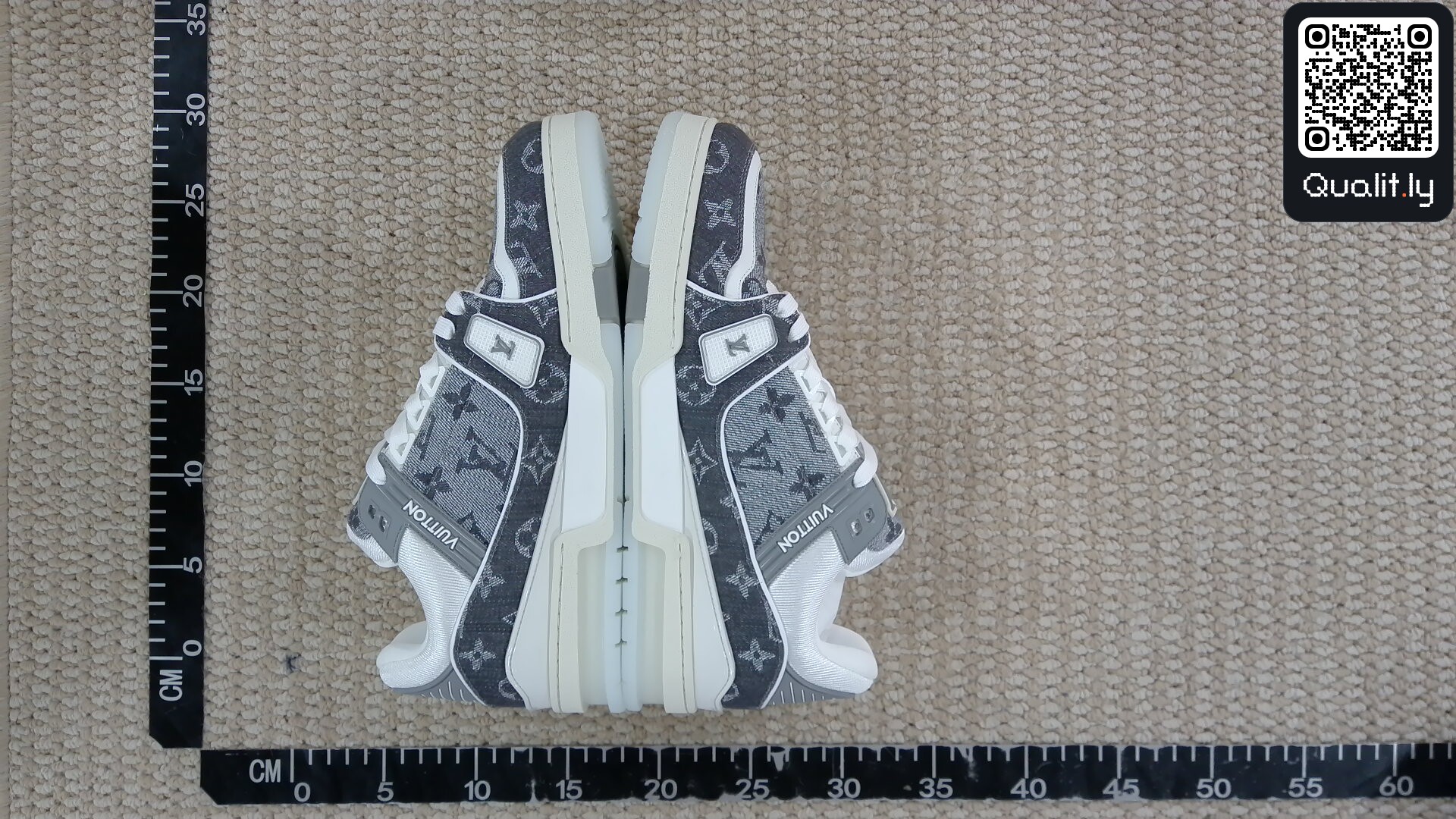 Sneakers QC photo 1 of 14