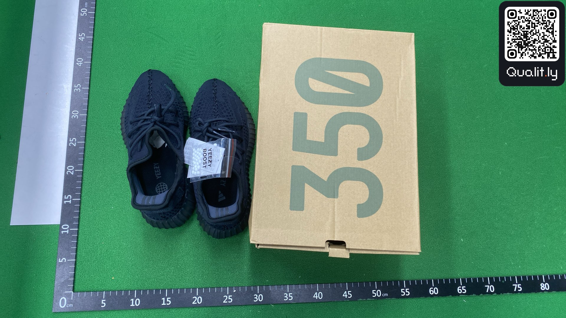 Sneakers QC photo 1 of 12