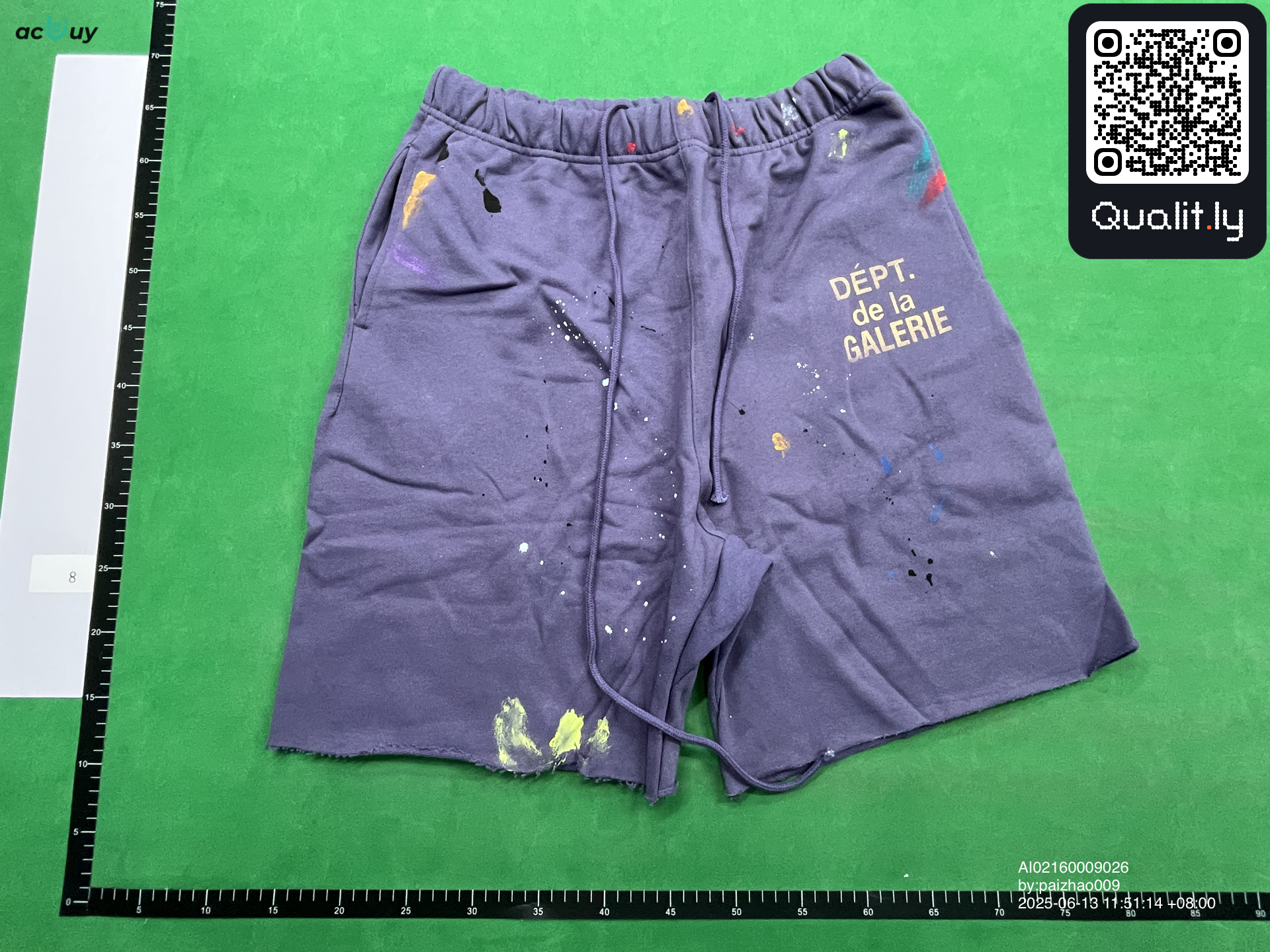 Pantaloncini — foto QC 3 di 26