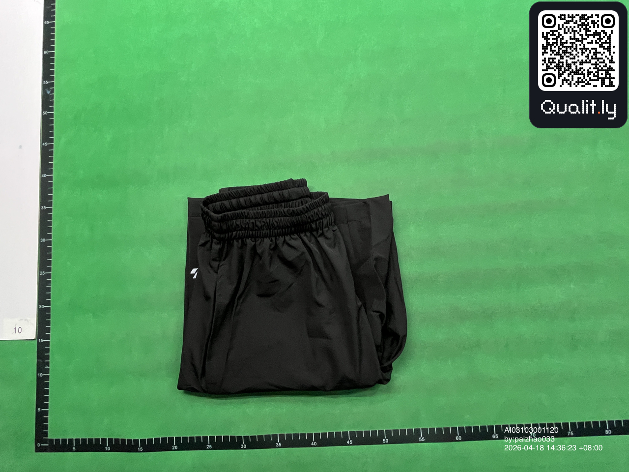 Shorts QC photo 1 of 4