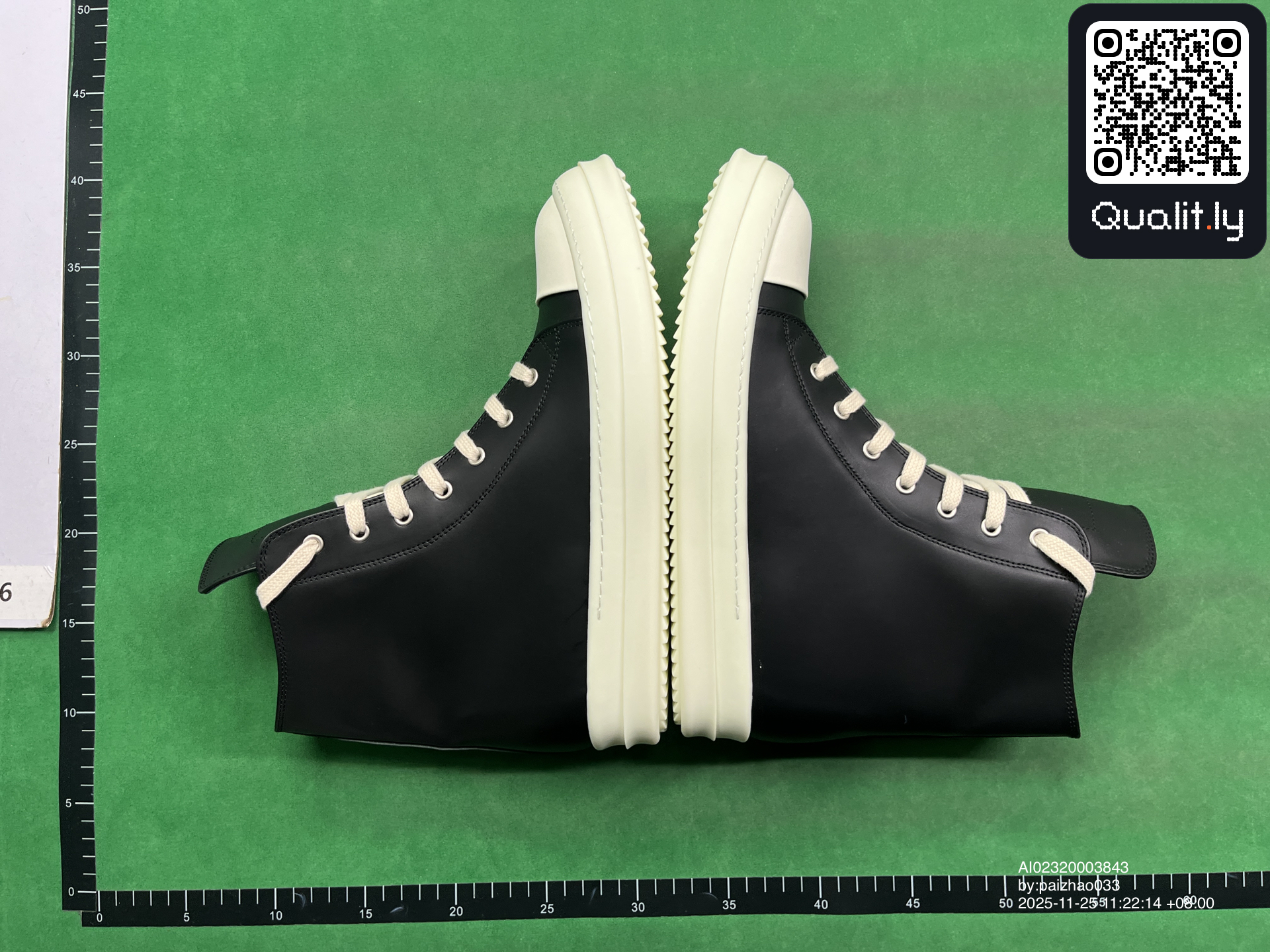 Sneakers — QC-foto 1 av 30