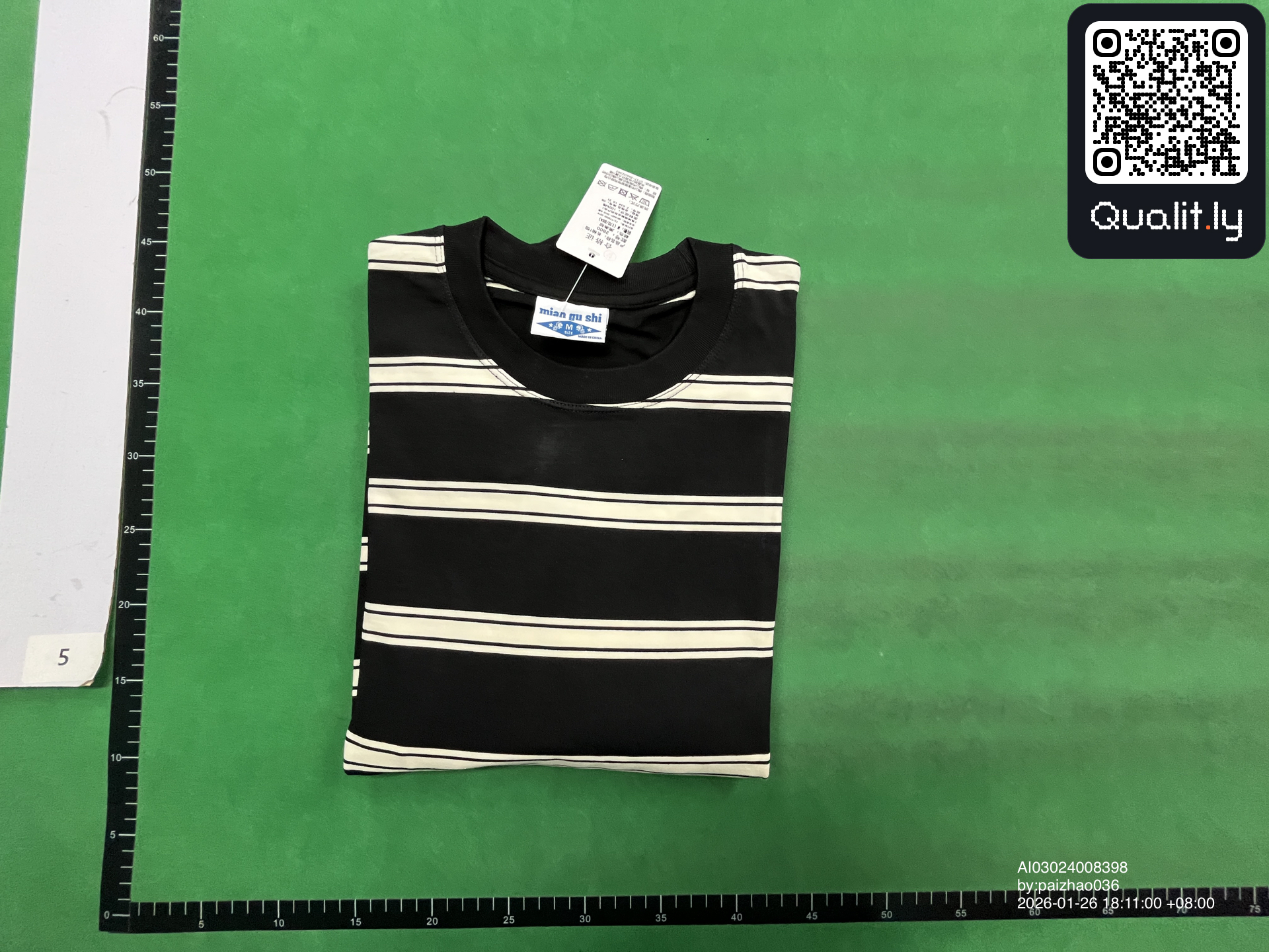 T-shirt — QC-foto 1 av 12
