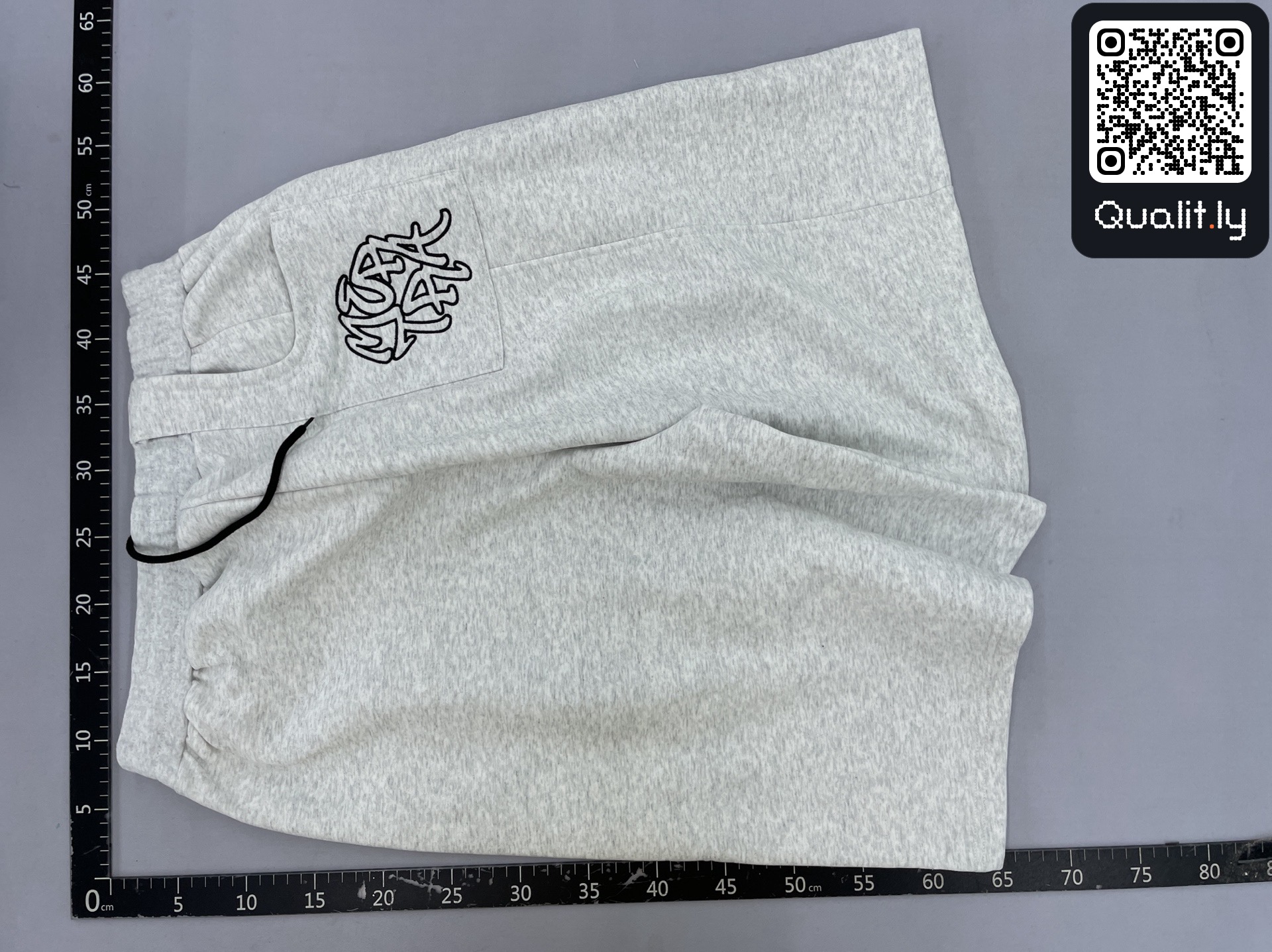 Shorts QC photo 3 of 20