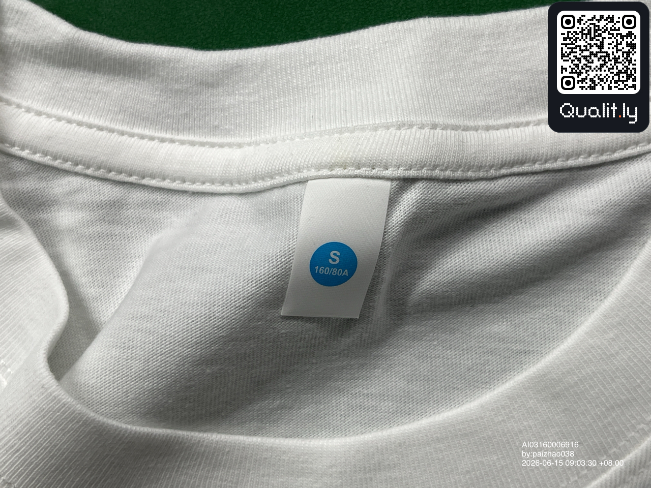 Hoodie — QC-foto 1 av 30