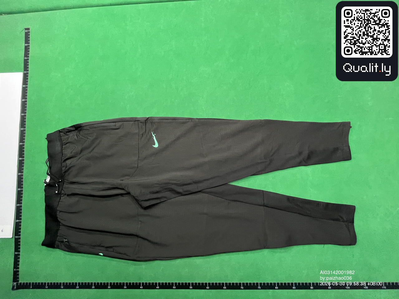 Byxor — QC-foto 2 av 26