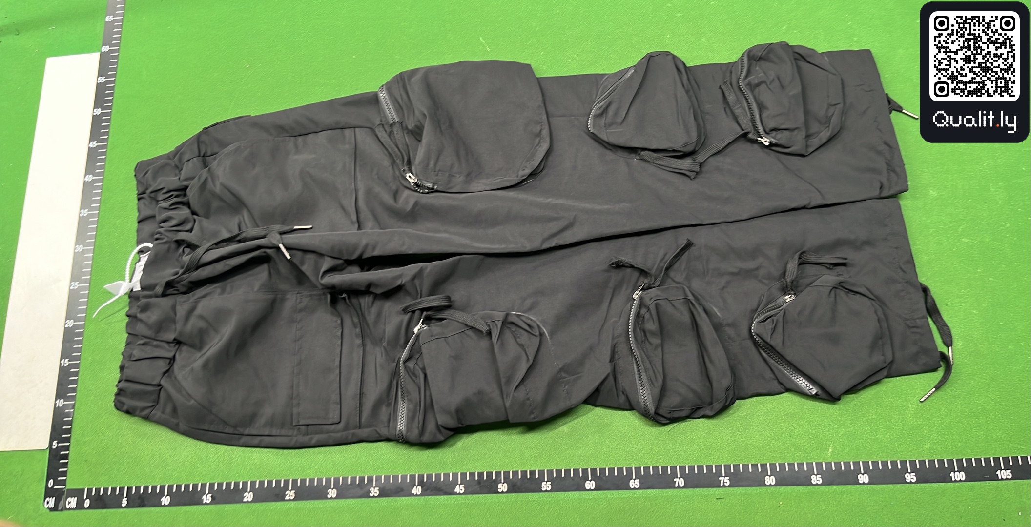 Pants QC photo 2 of 54