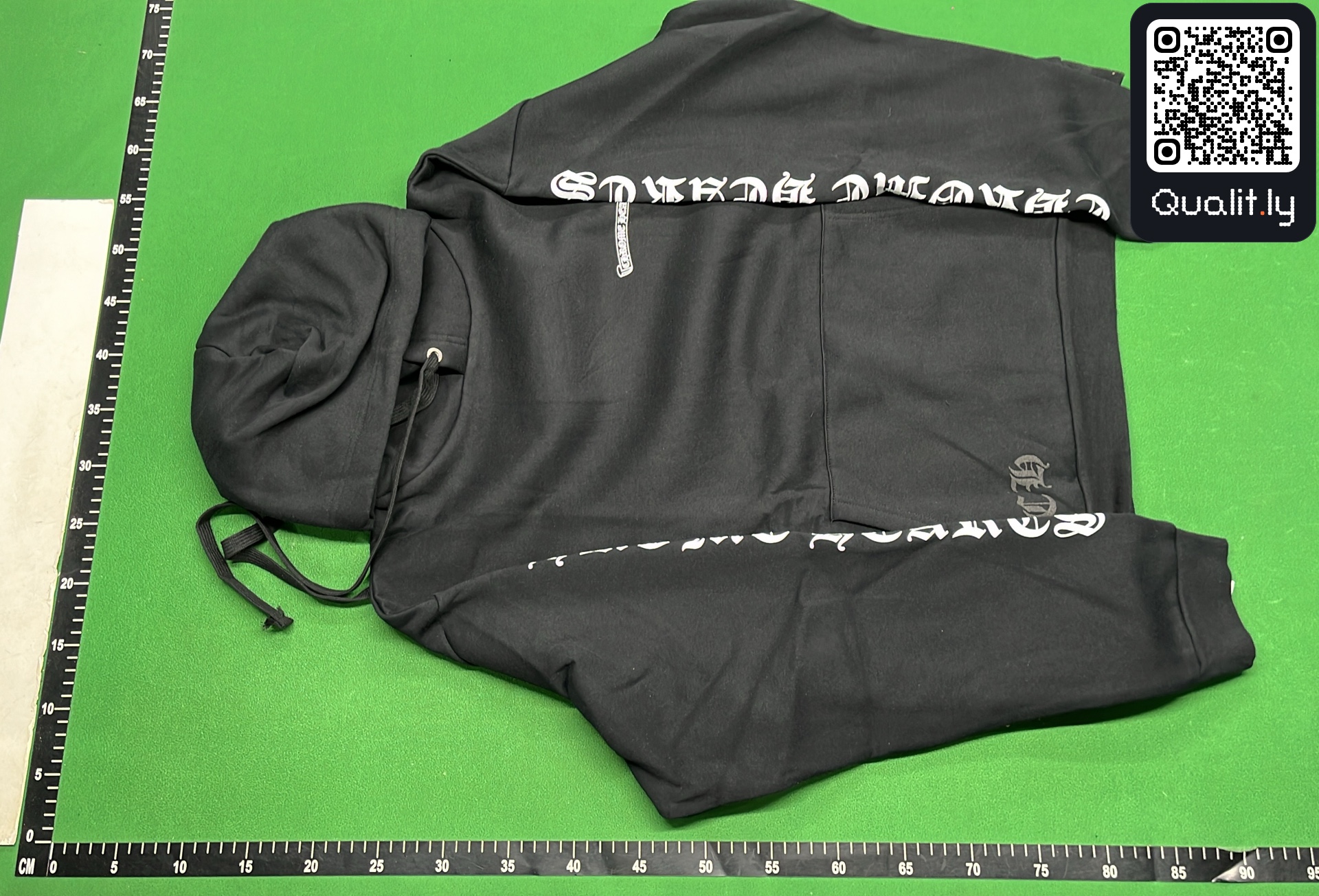 Hoodie QC photo 2 of 9