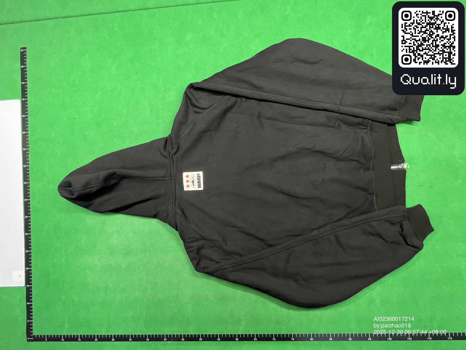 Hoodie QC photo 2 of 8