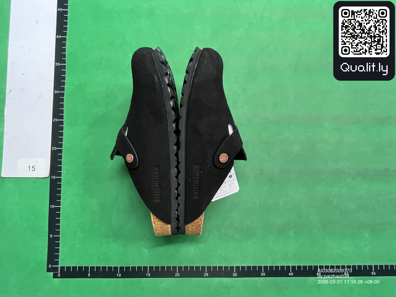 Sneakers — foto QC 3 di 10