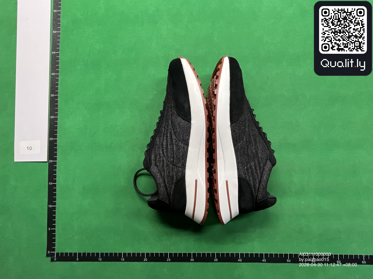 球鞋 QC 照片 1 / 16