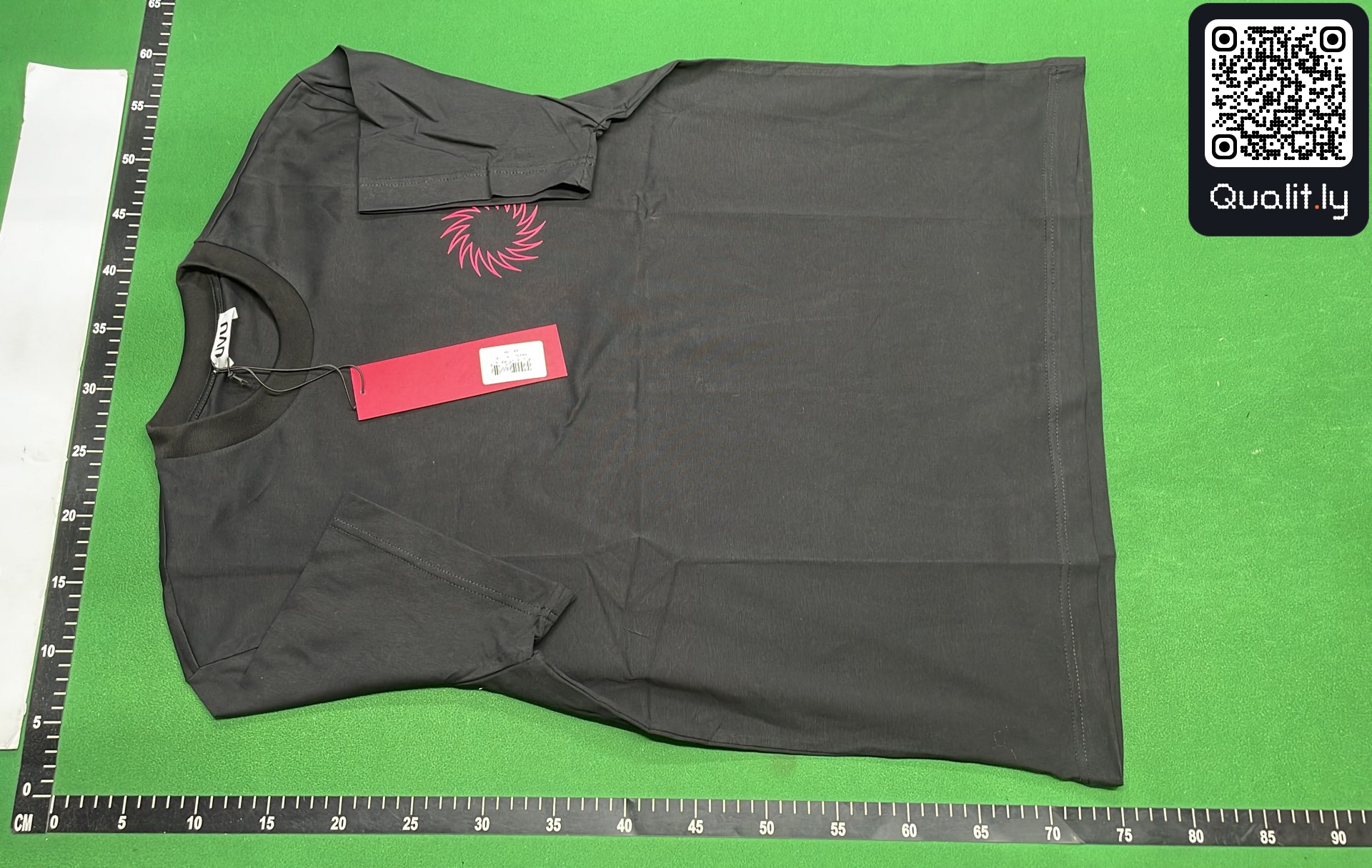 T-shirt QC photo 2 of 26