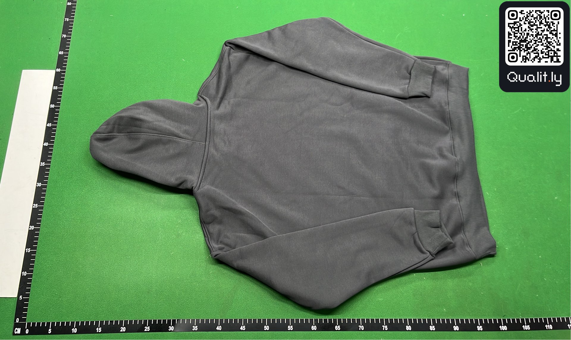 Hoodie — QC-Foto 3 von 8