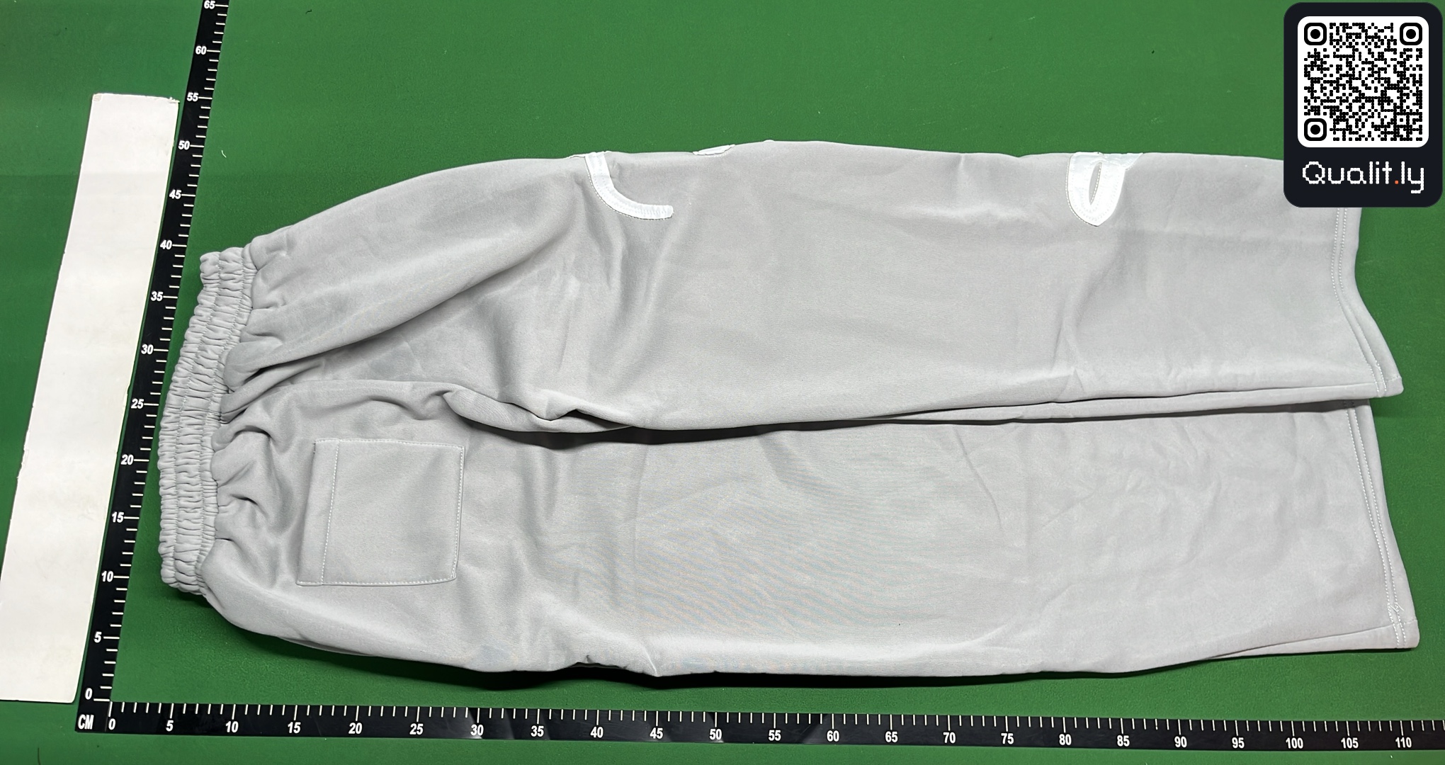 Pantalon — photo QC 3 sur 8