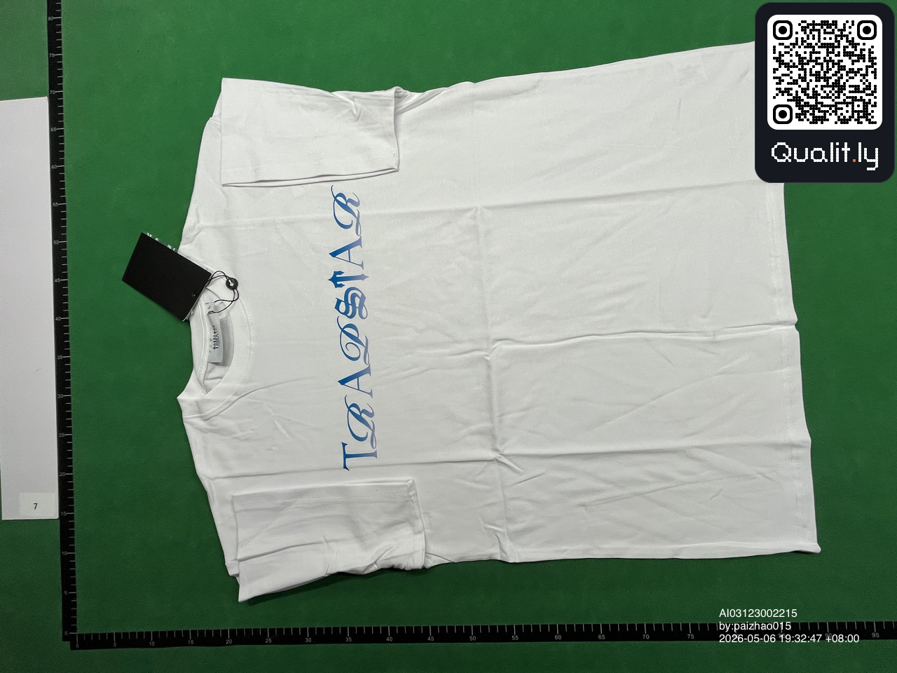T-shirt — foto QC 3 de 10