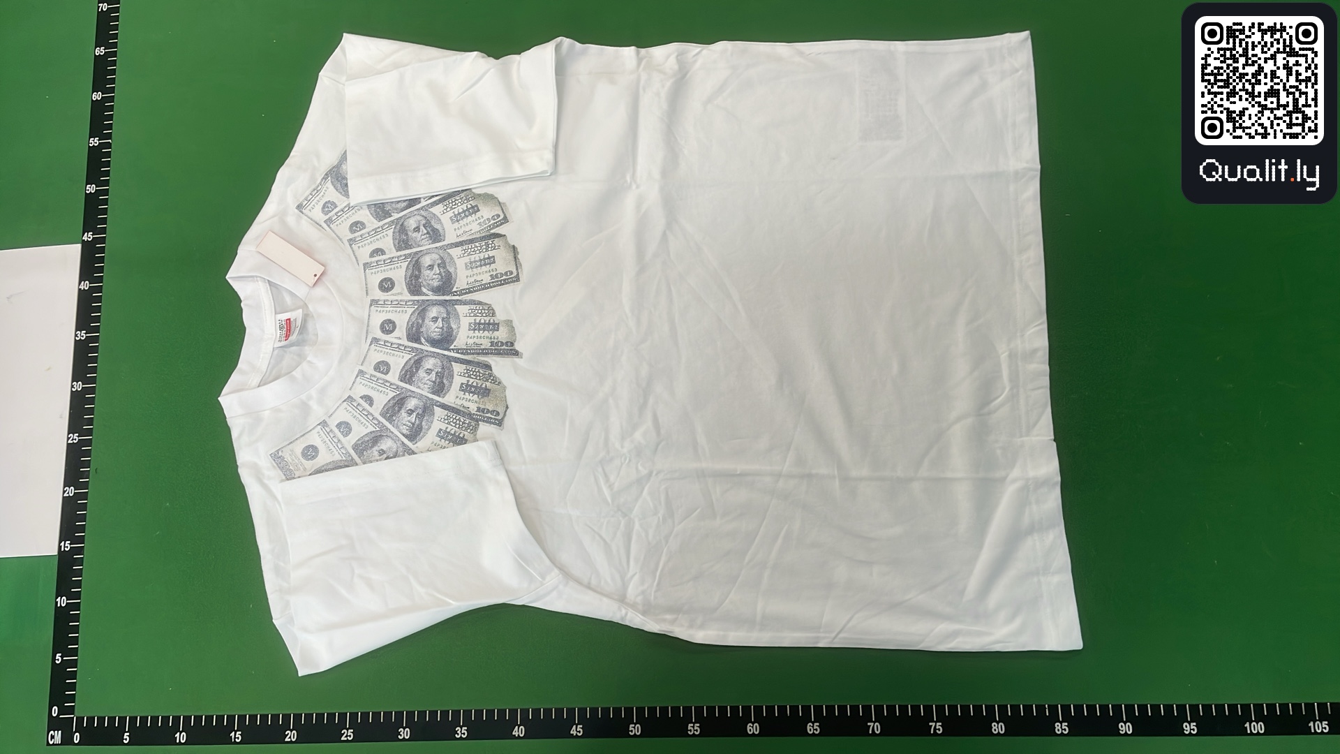 Camiseta — foto QC 2 de 19