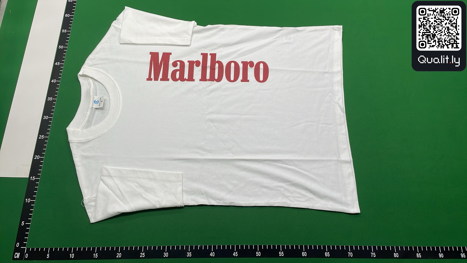T-Shirt — QC-Foto 2 von 8