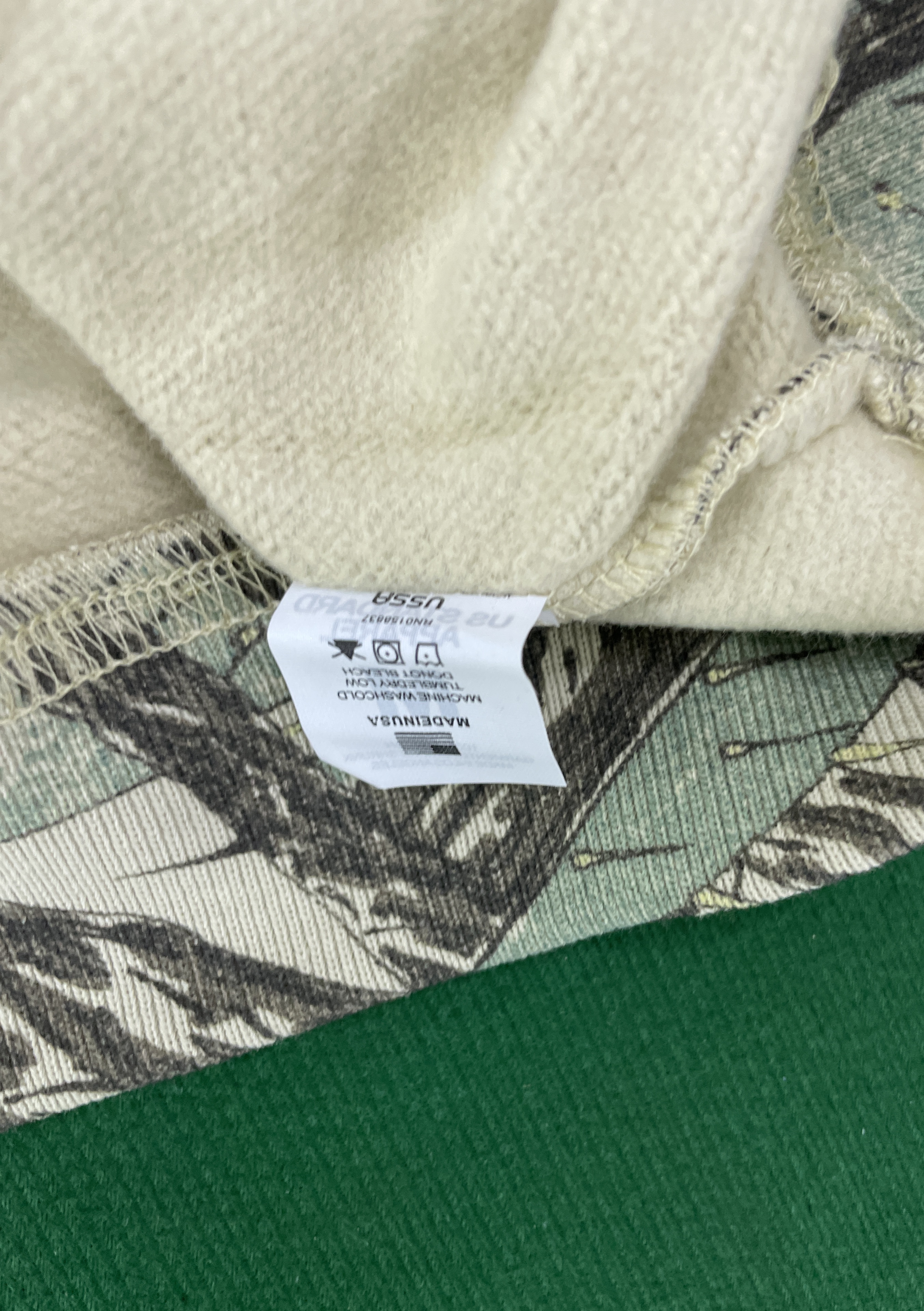 Hoodie QC photo 3 of 30