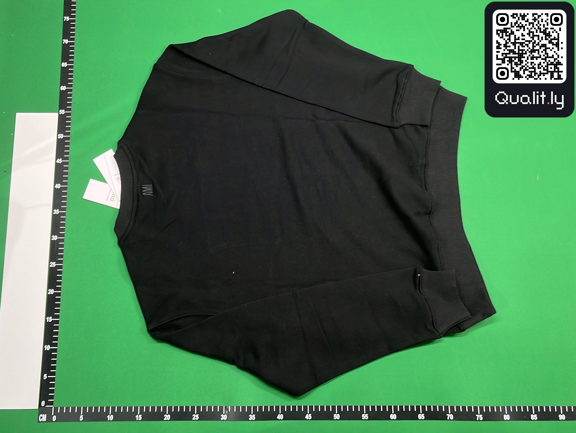 Pants QC photo 3 of 55