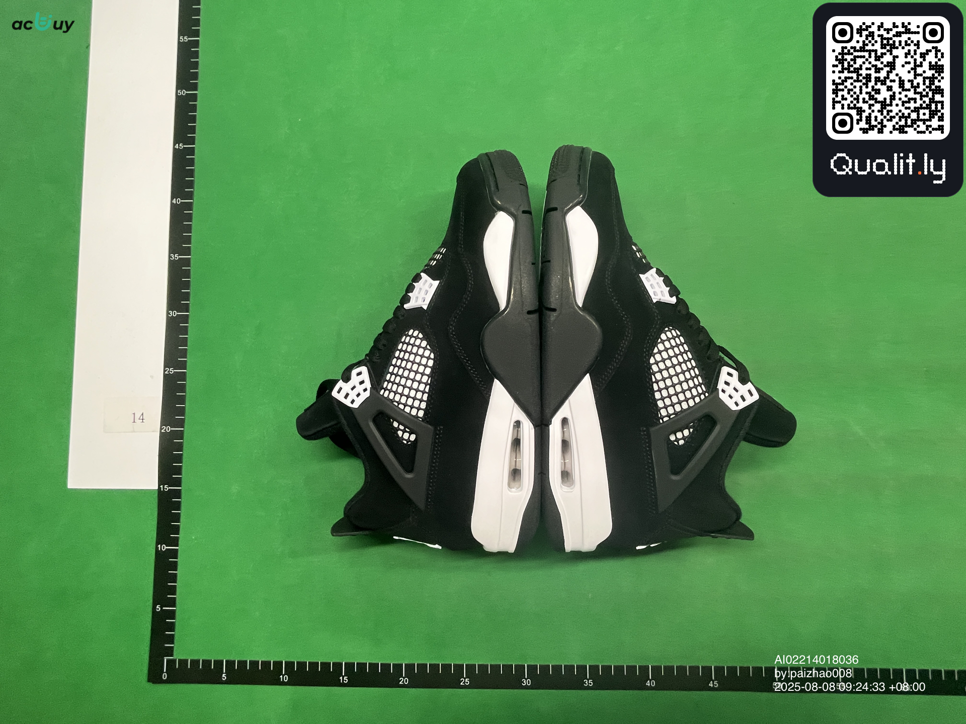 Sneakers QC photo 2 of 10