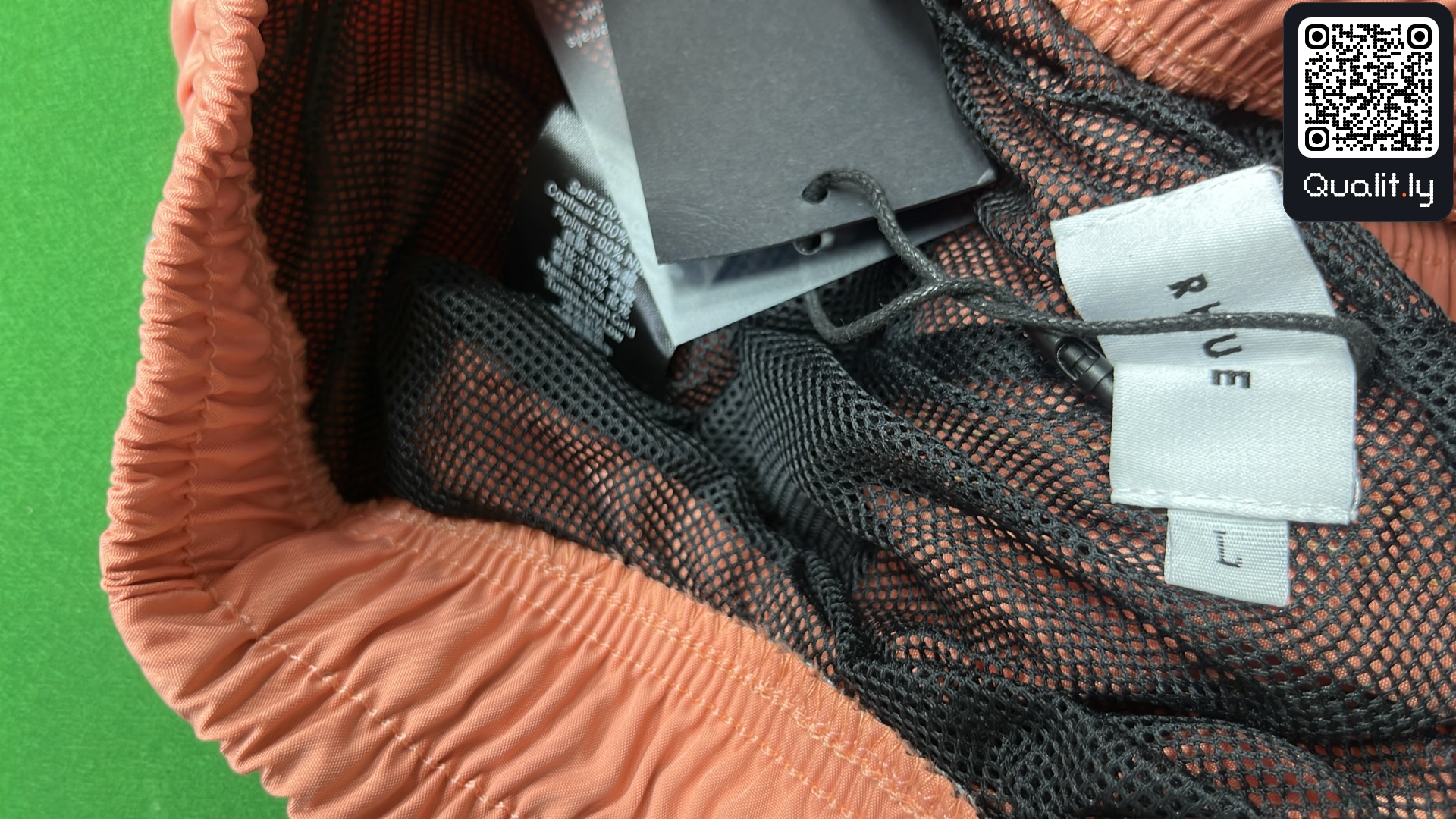 Shorts — QC-Foto 1 von 16