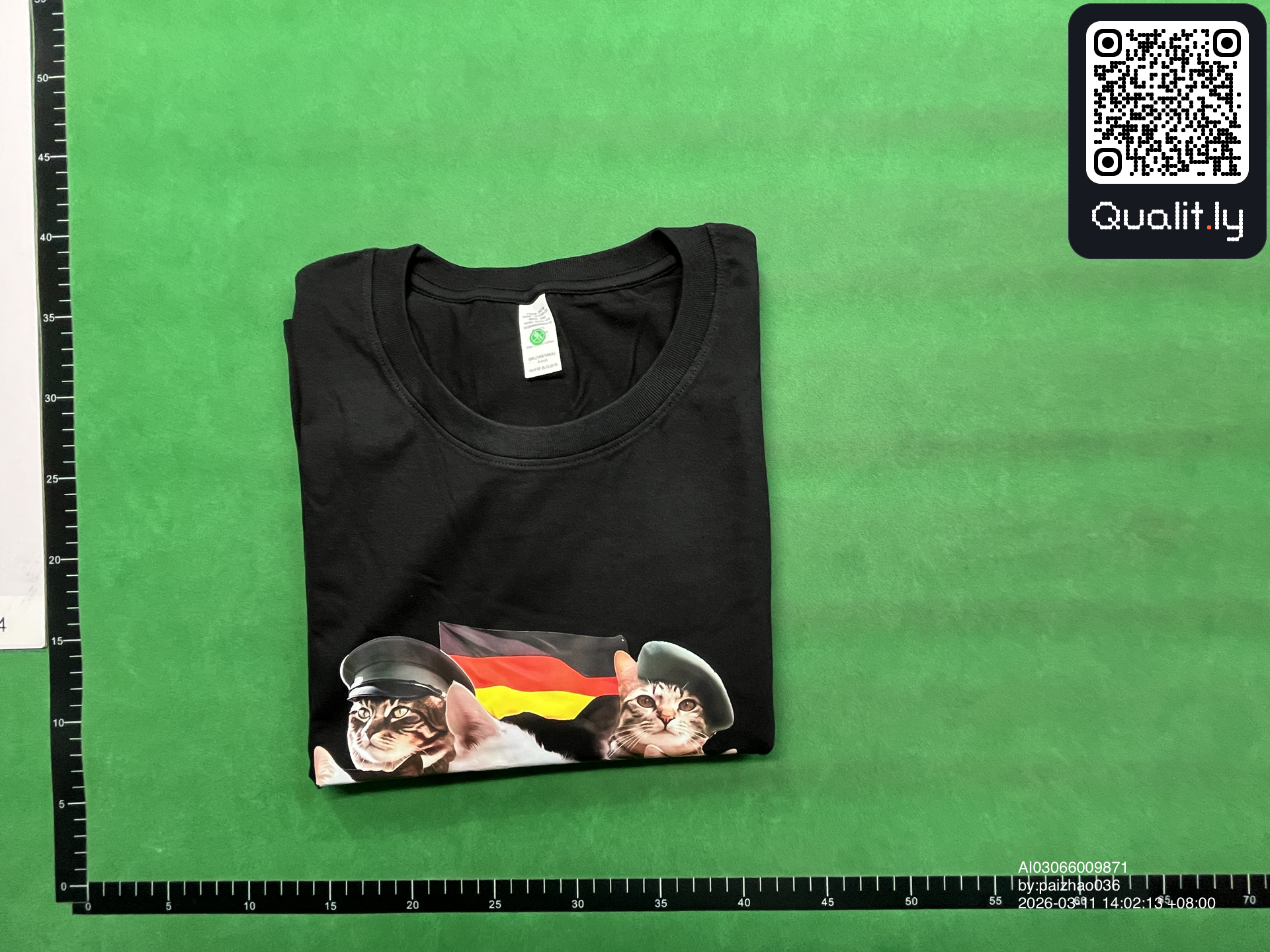 T-shirt — photo QC 1 sur 4