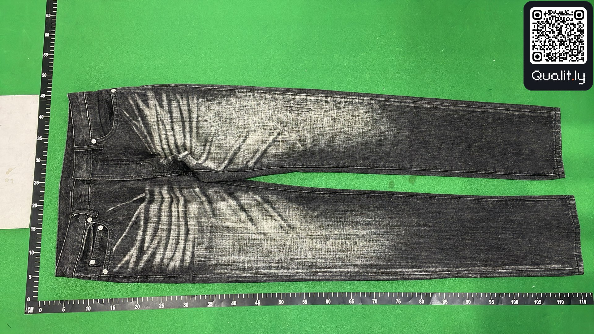 Jeans — QC-foto 2 av 8