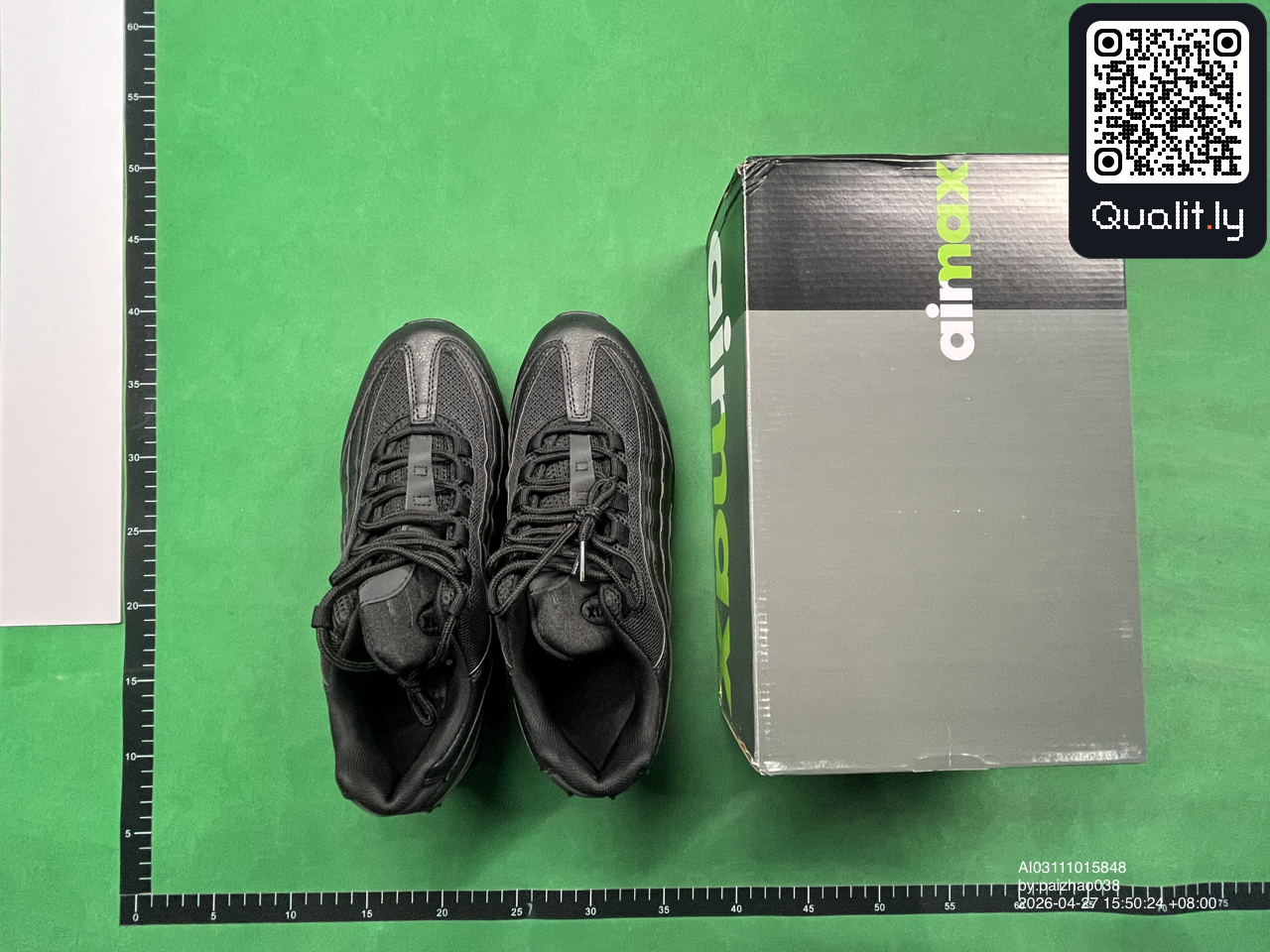Sneaker — QC-Foto 1 von 82