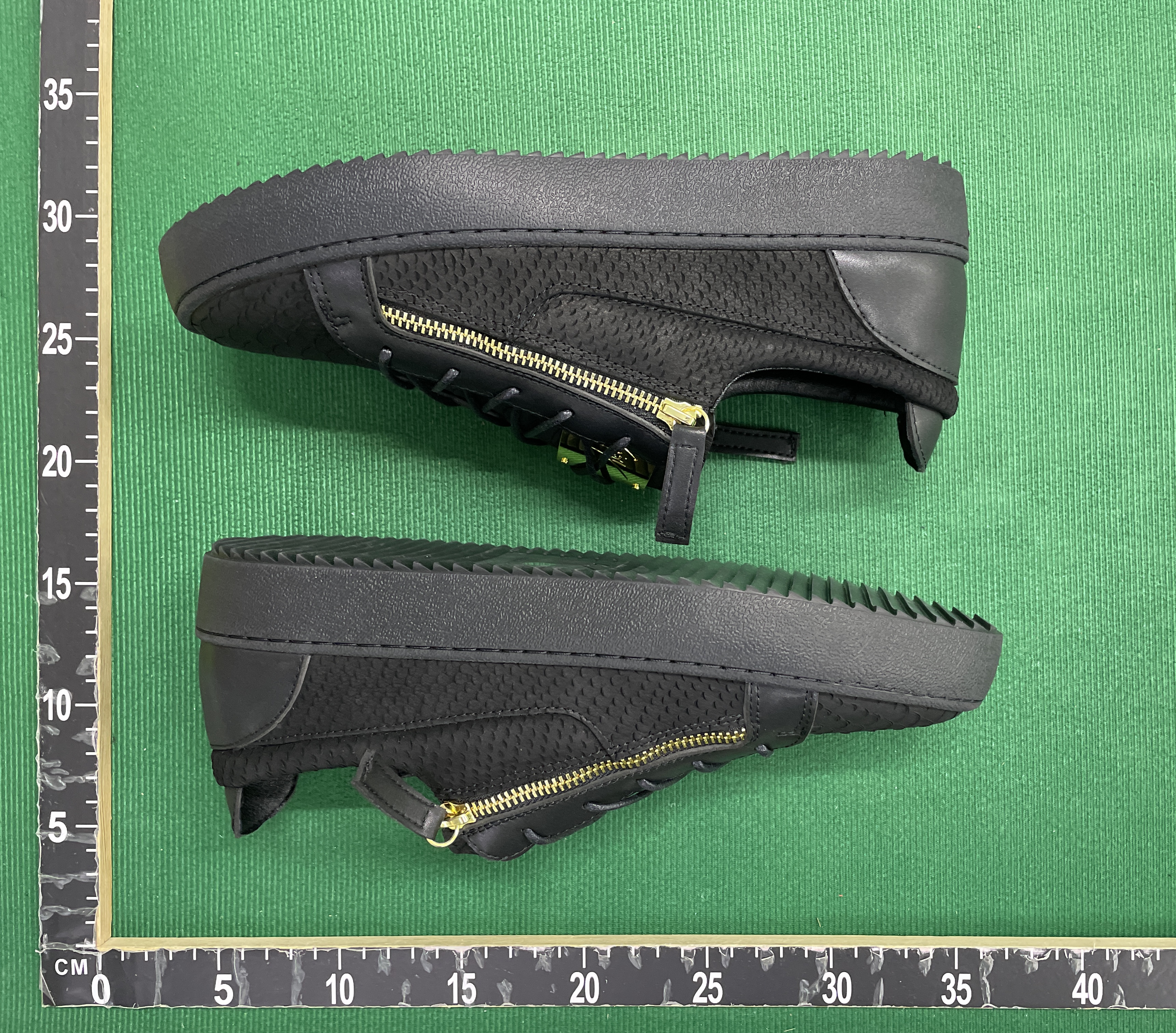 Sneakers — QC-foto 2 av 64