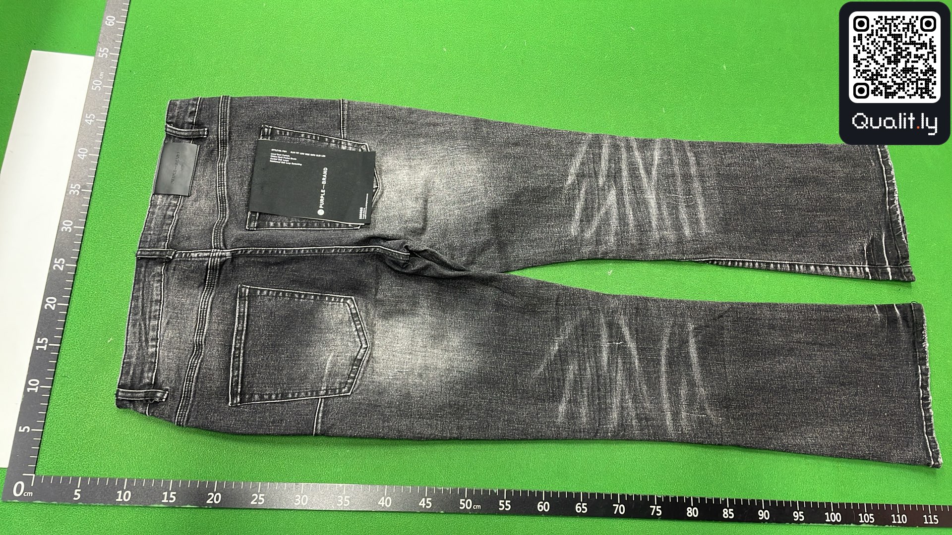 Jeans QC photo 3 of 951