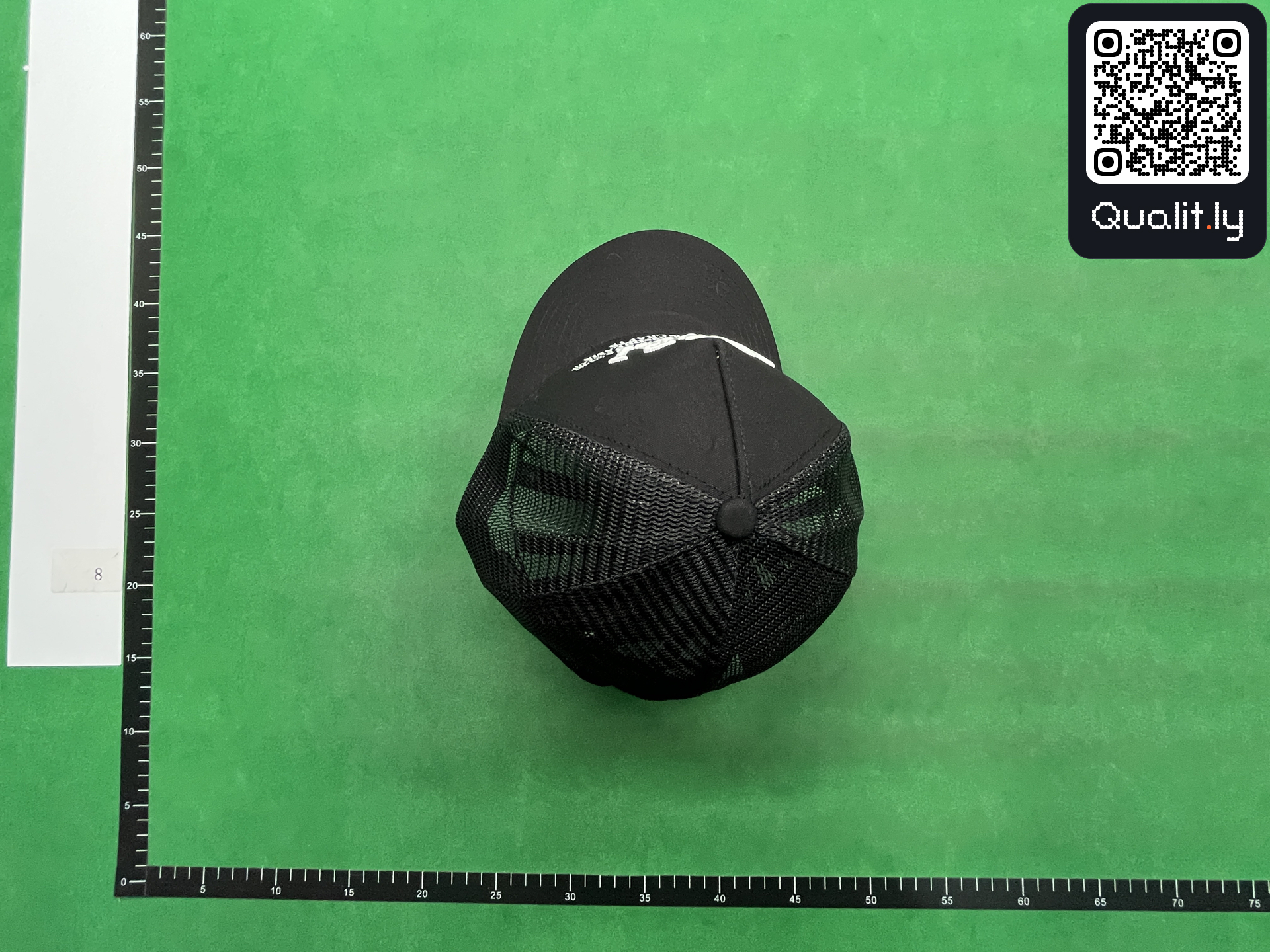 Casquette — photo QC 2 sur 3