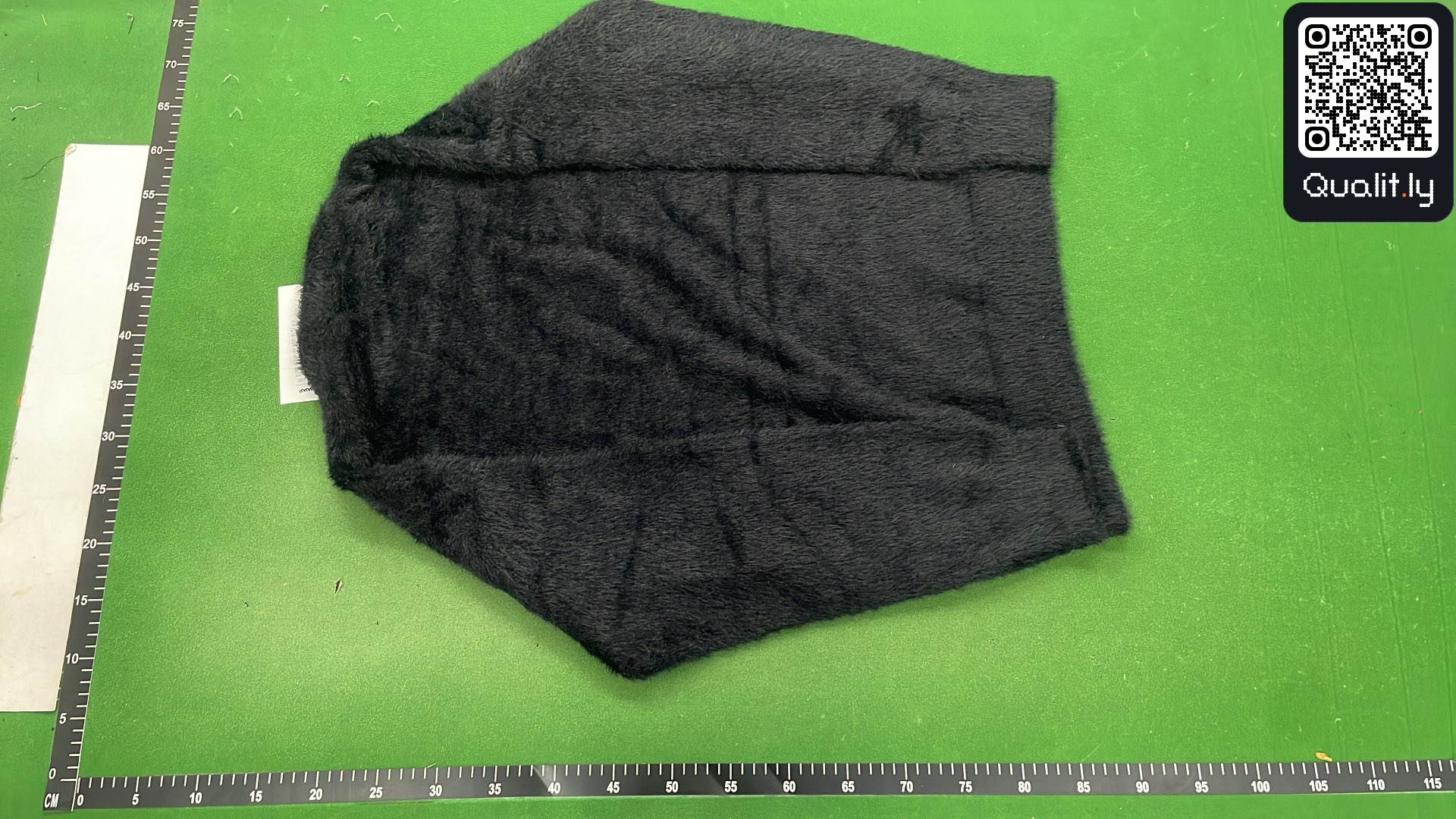 Sweater QC photo 3 of 18