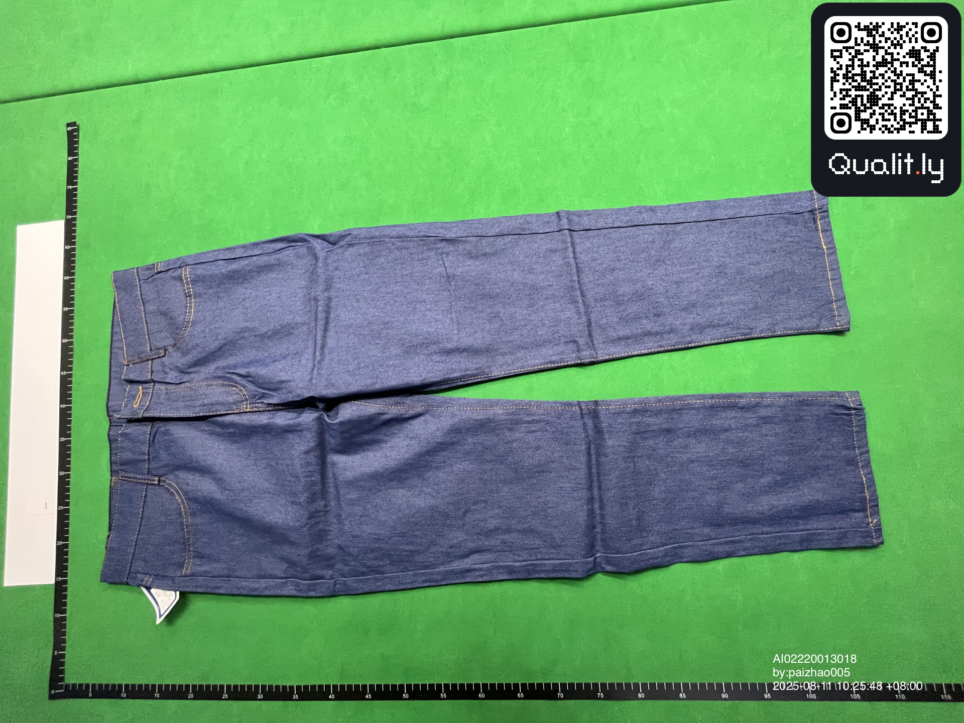 Jeans — QC-foto 3 van 4