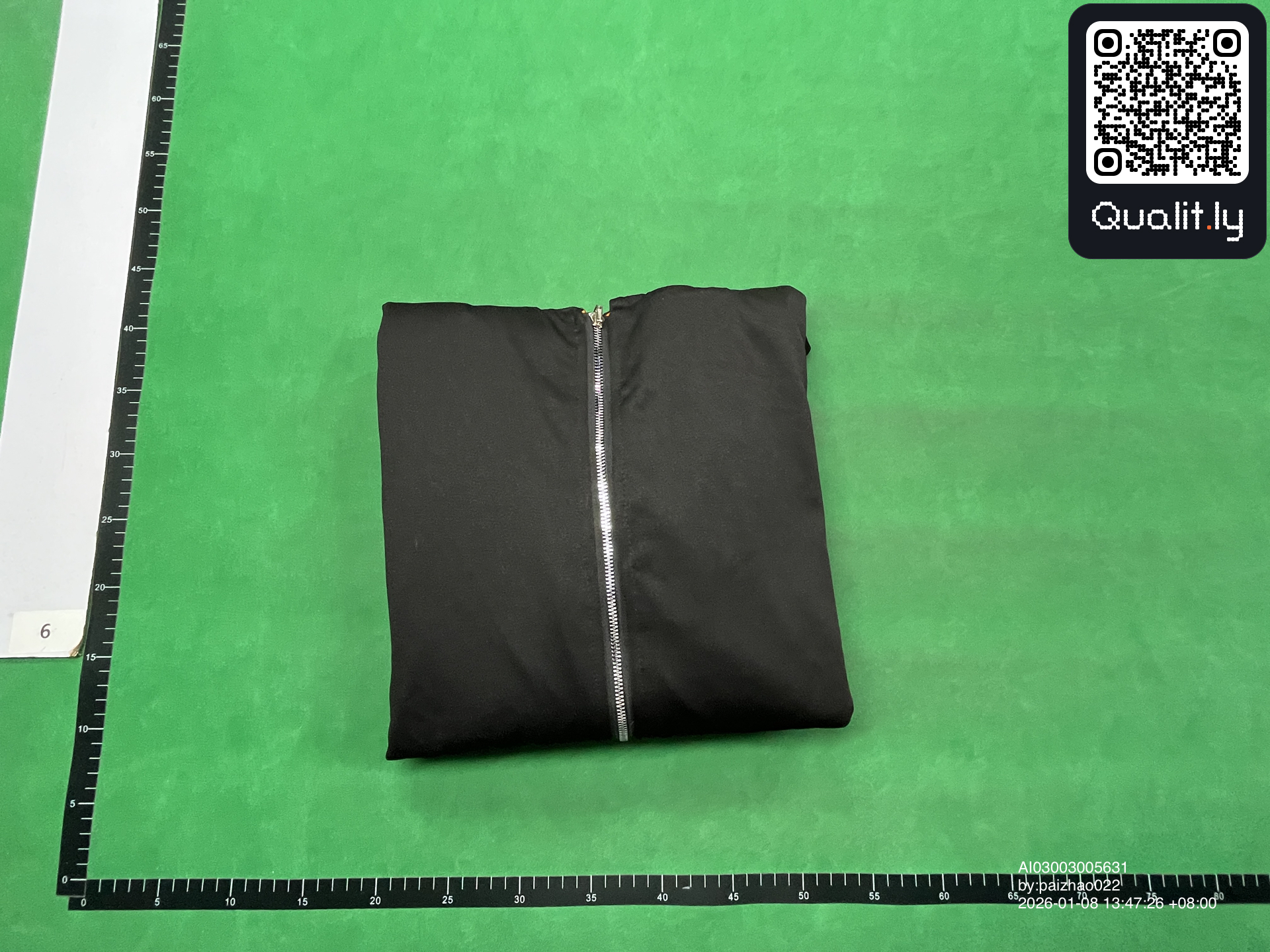 Hoodie — QC-foto 1 av 8