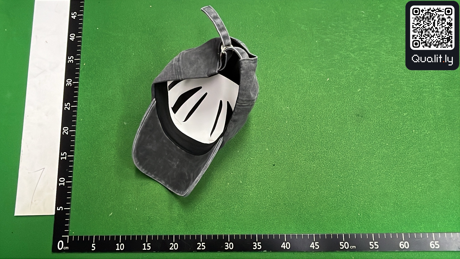 Casquette — photo QC 3 sur 3