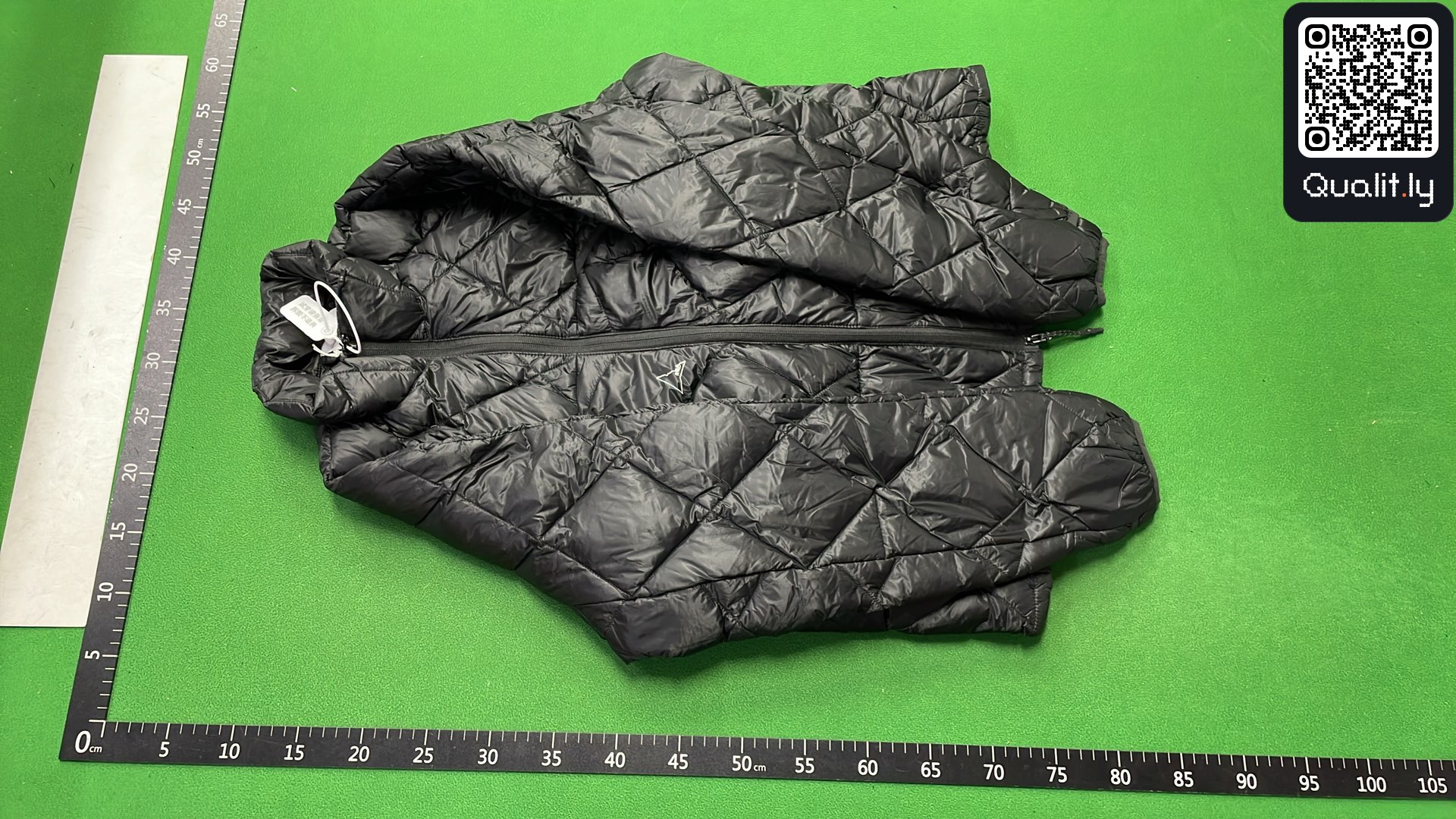 夹克 QC 照片 2 / 24