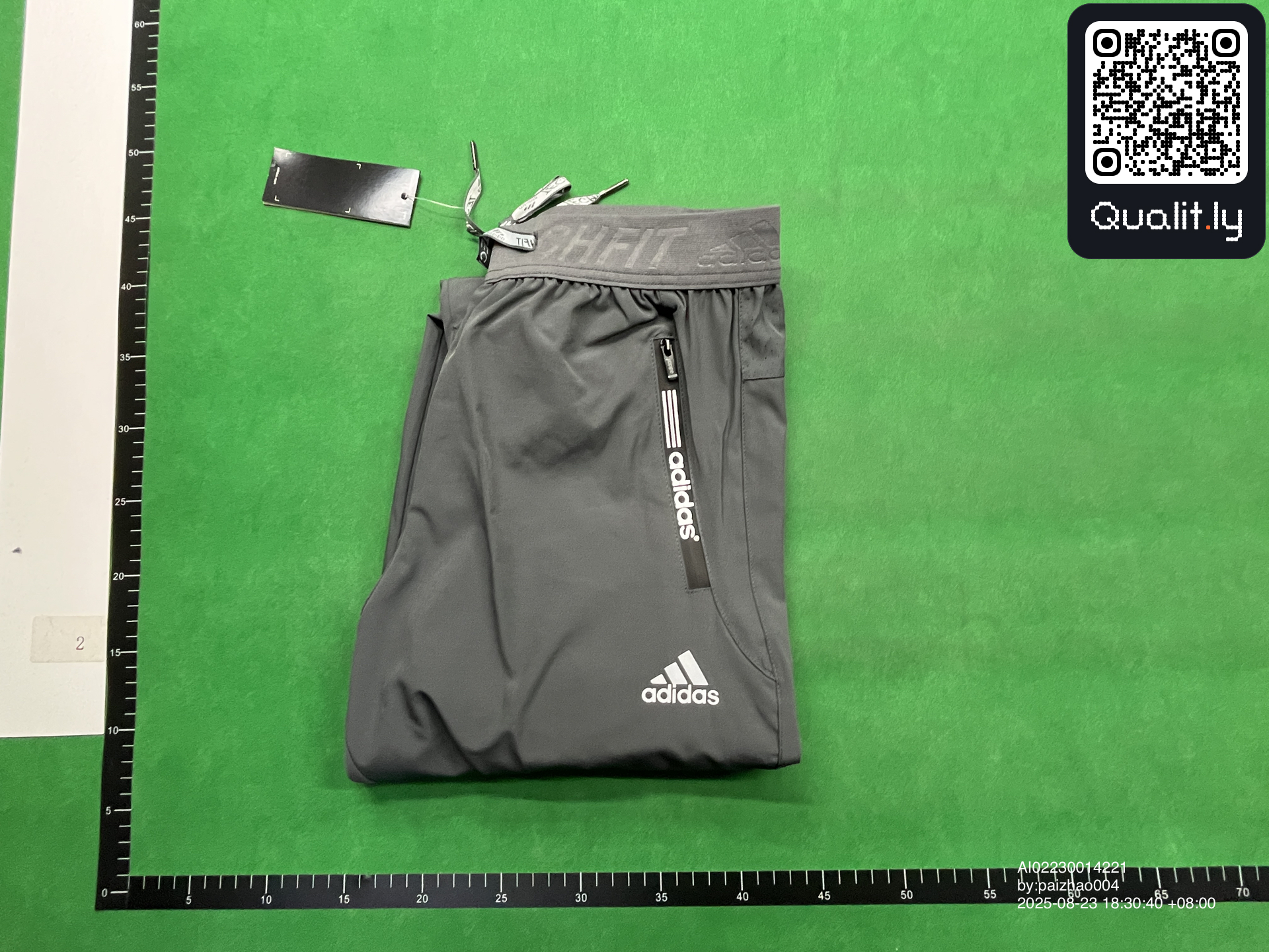 长裤 QC 照片 1 / 4