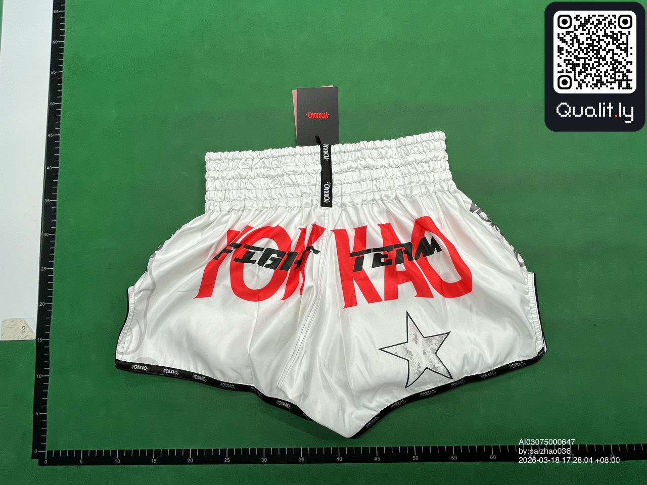 Pantalón corto — foto QC 2 de 8
