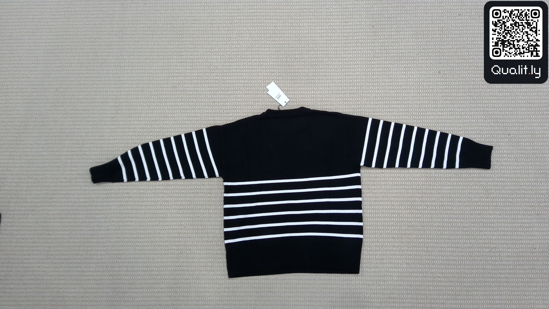 Sweter — zdjęcie QC 2 z 9